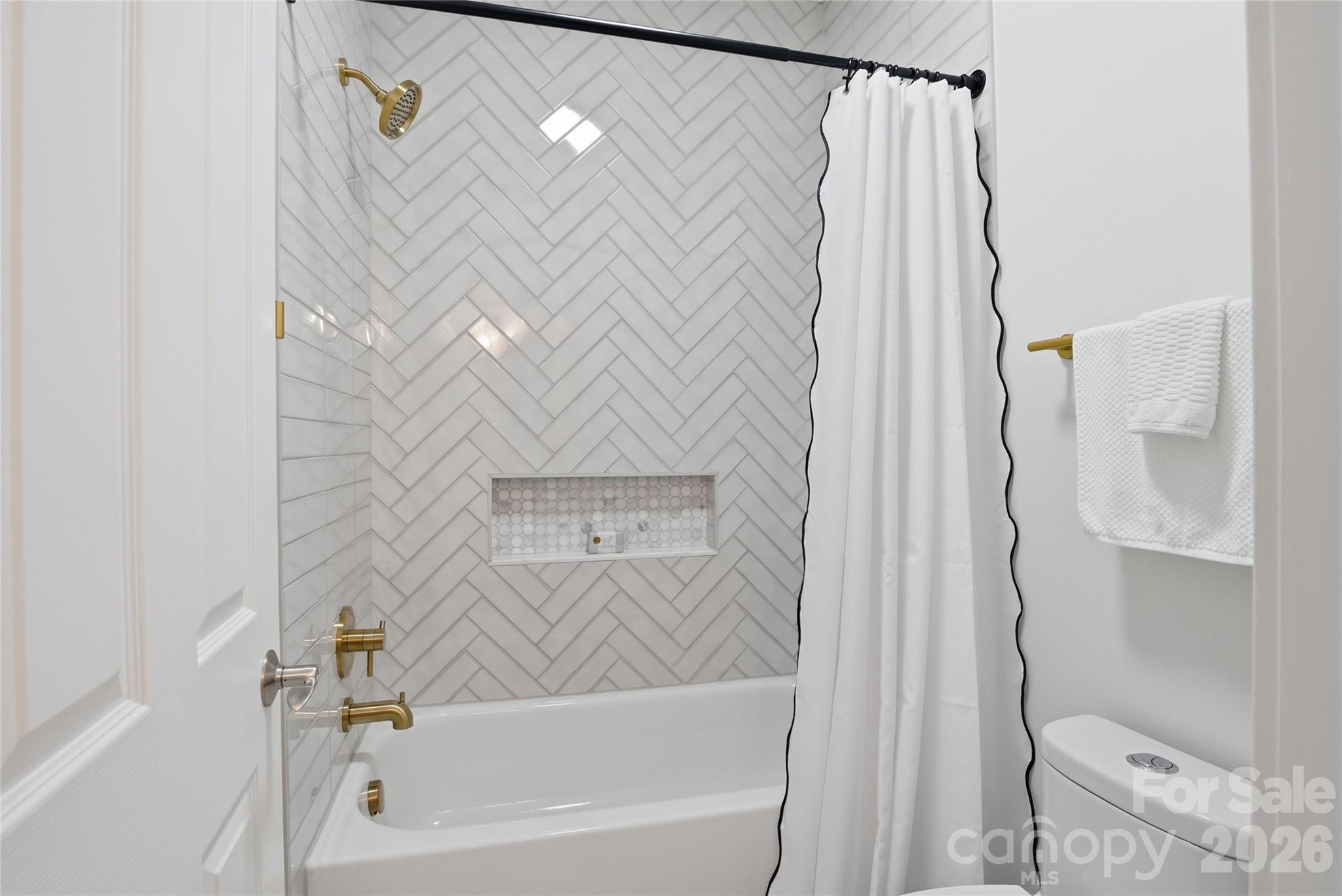 2075 Lake Forest Drive — Fort Mill