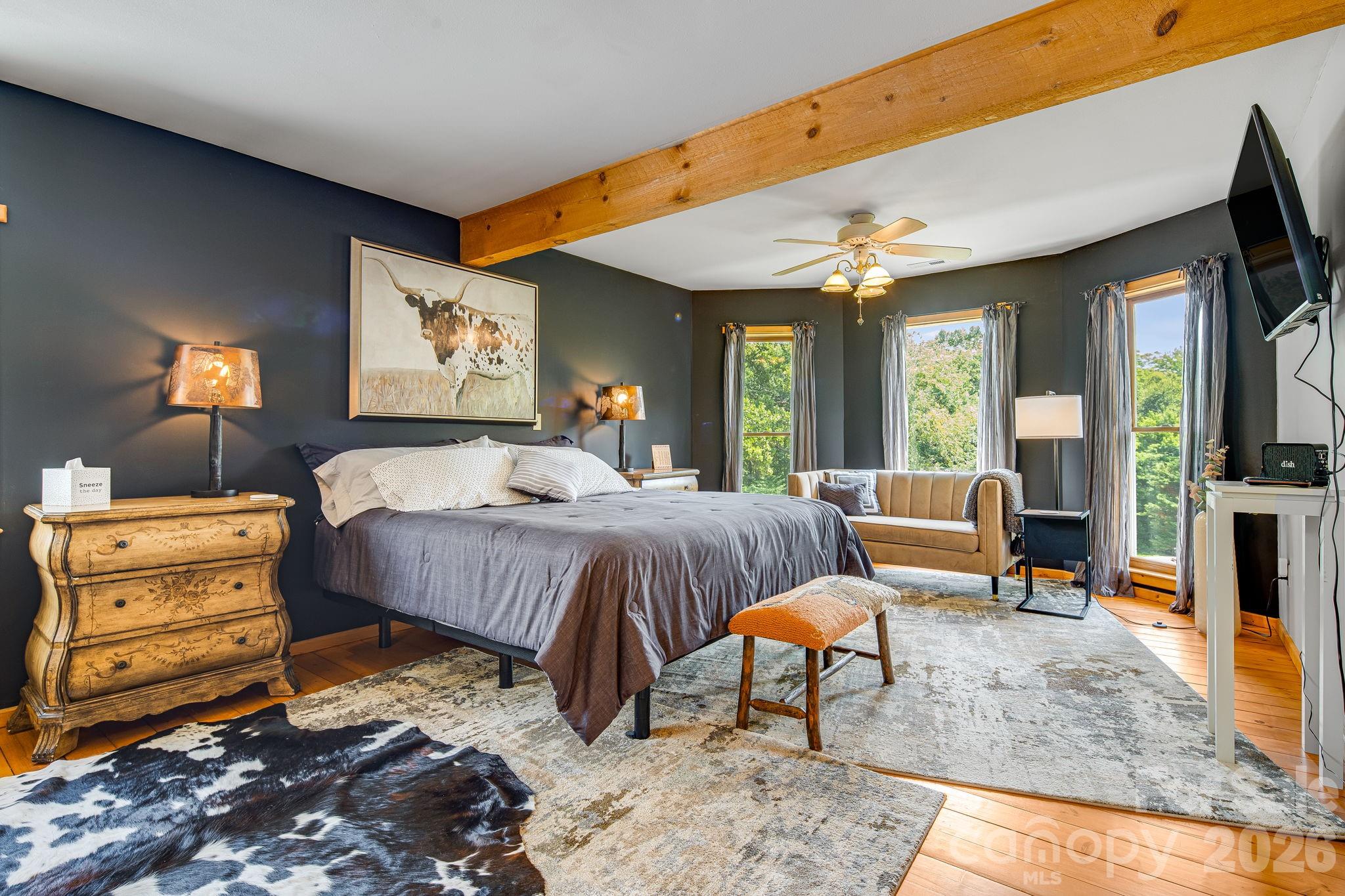 200 Black Hawk Trail — Waynesville