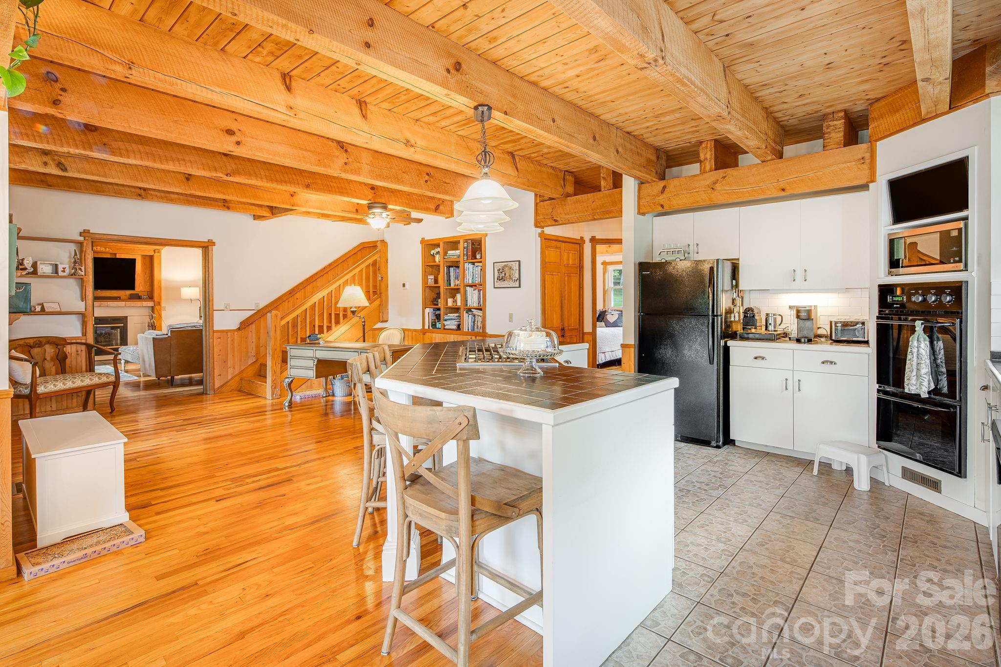 200 Black Hawk Trail — Waynesville