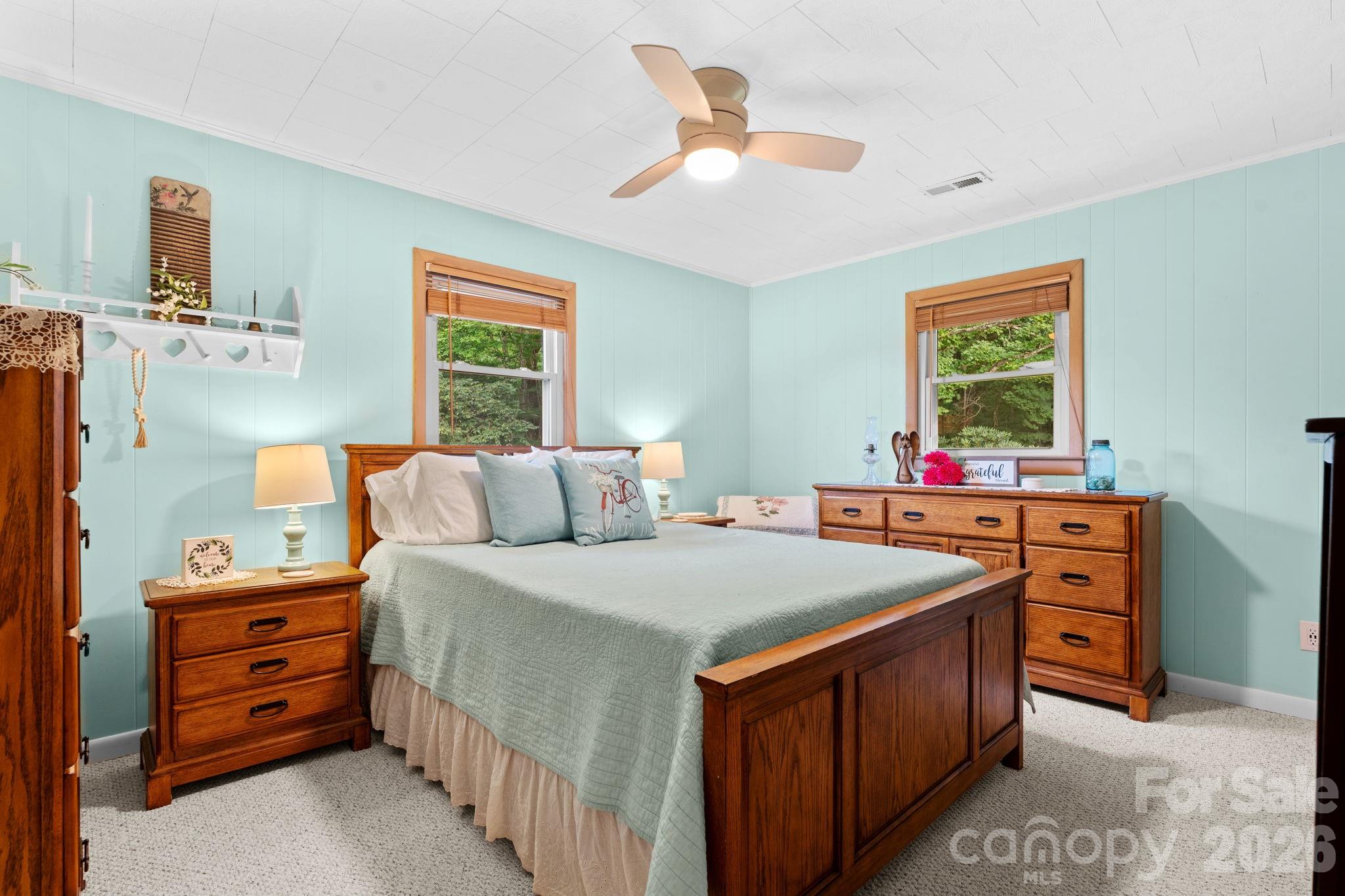 1013 Perry Road — West Jefferson