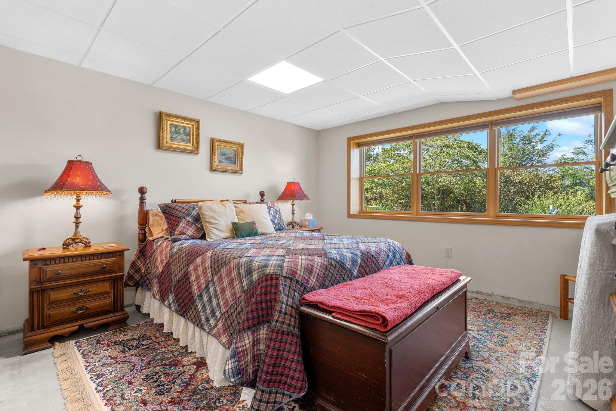 1013 Perry Road — West Jefferson