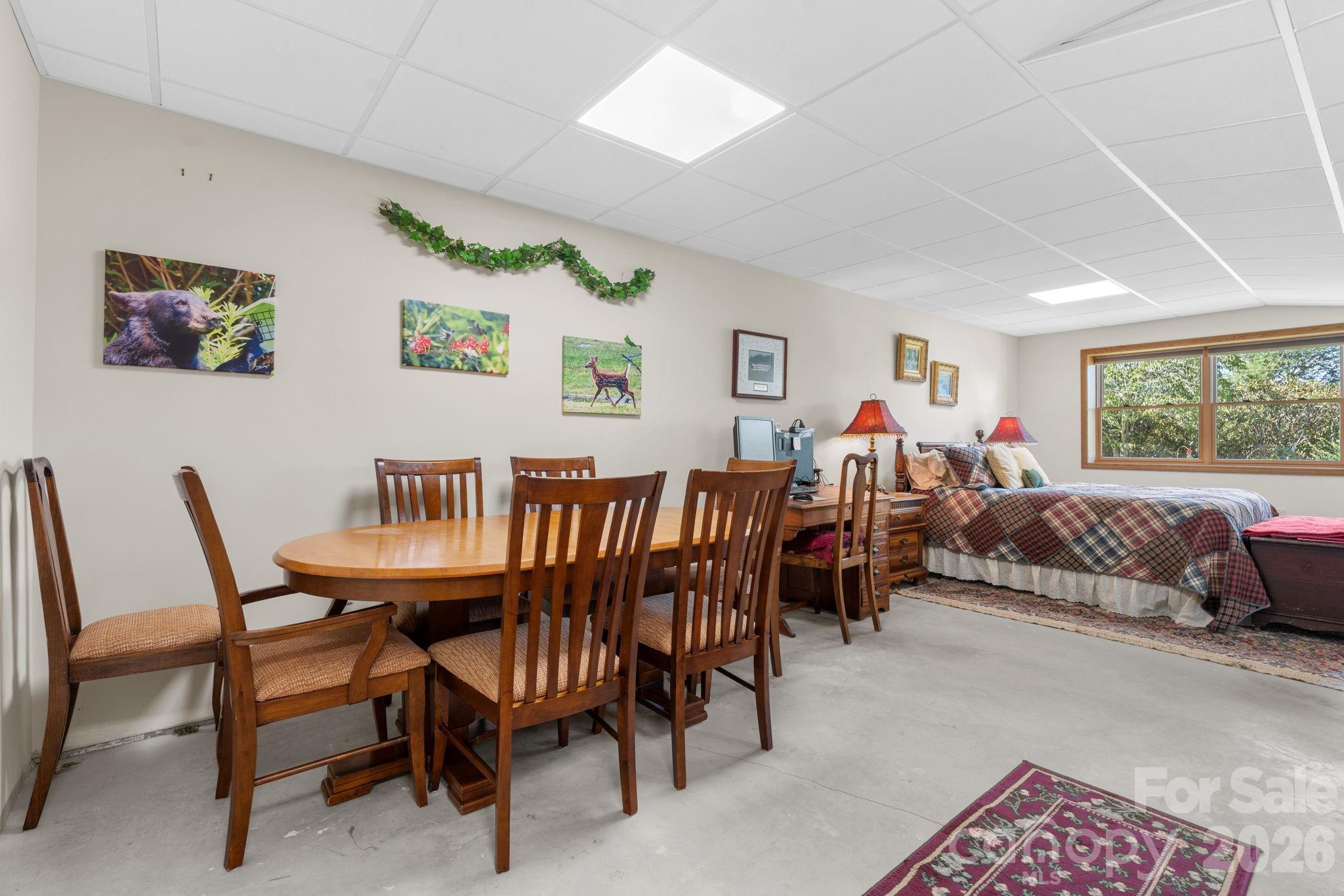 1013 Perry Road — West Jefferson