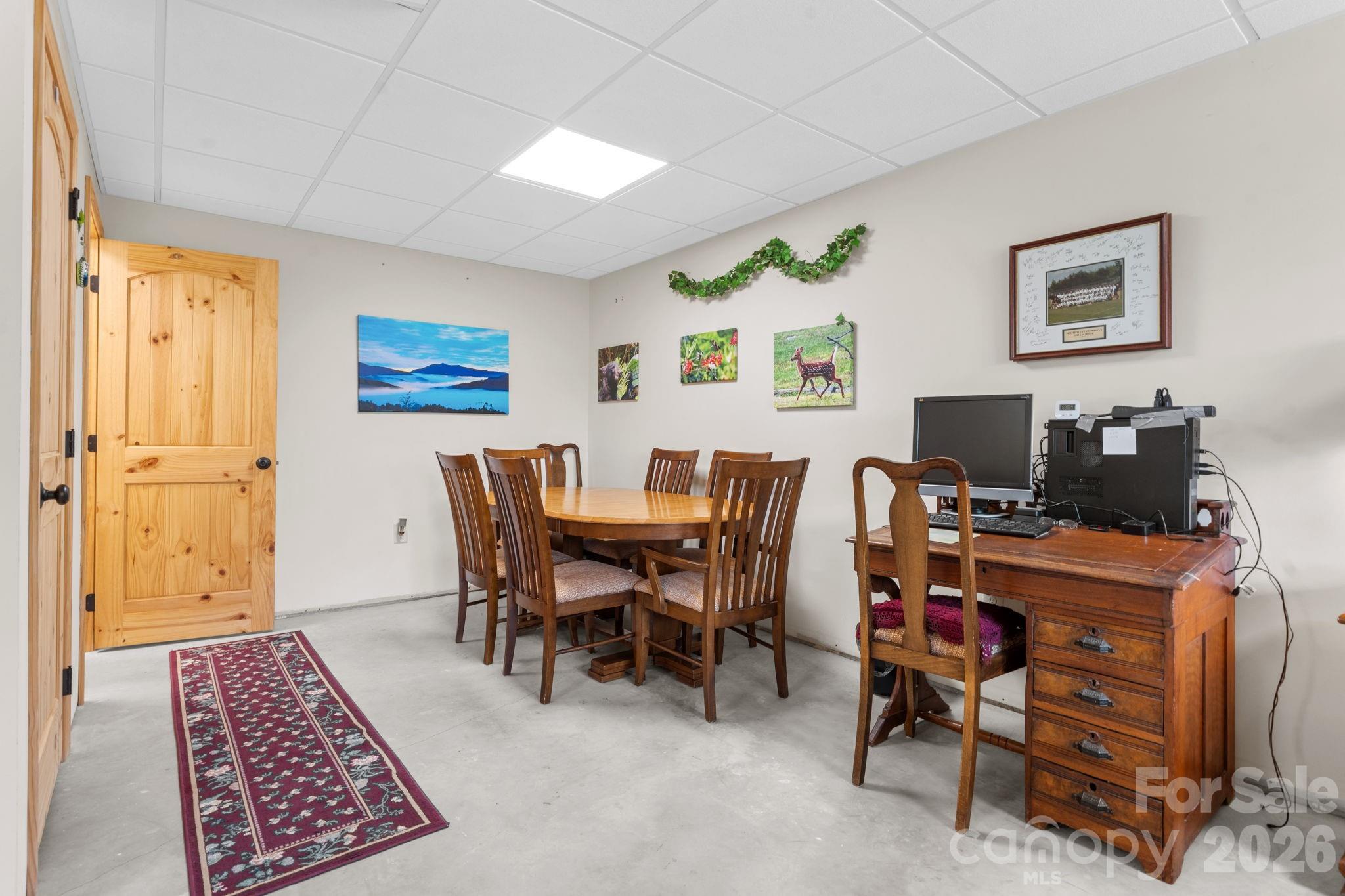 1013 Perry Road — West Jefferson