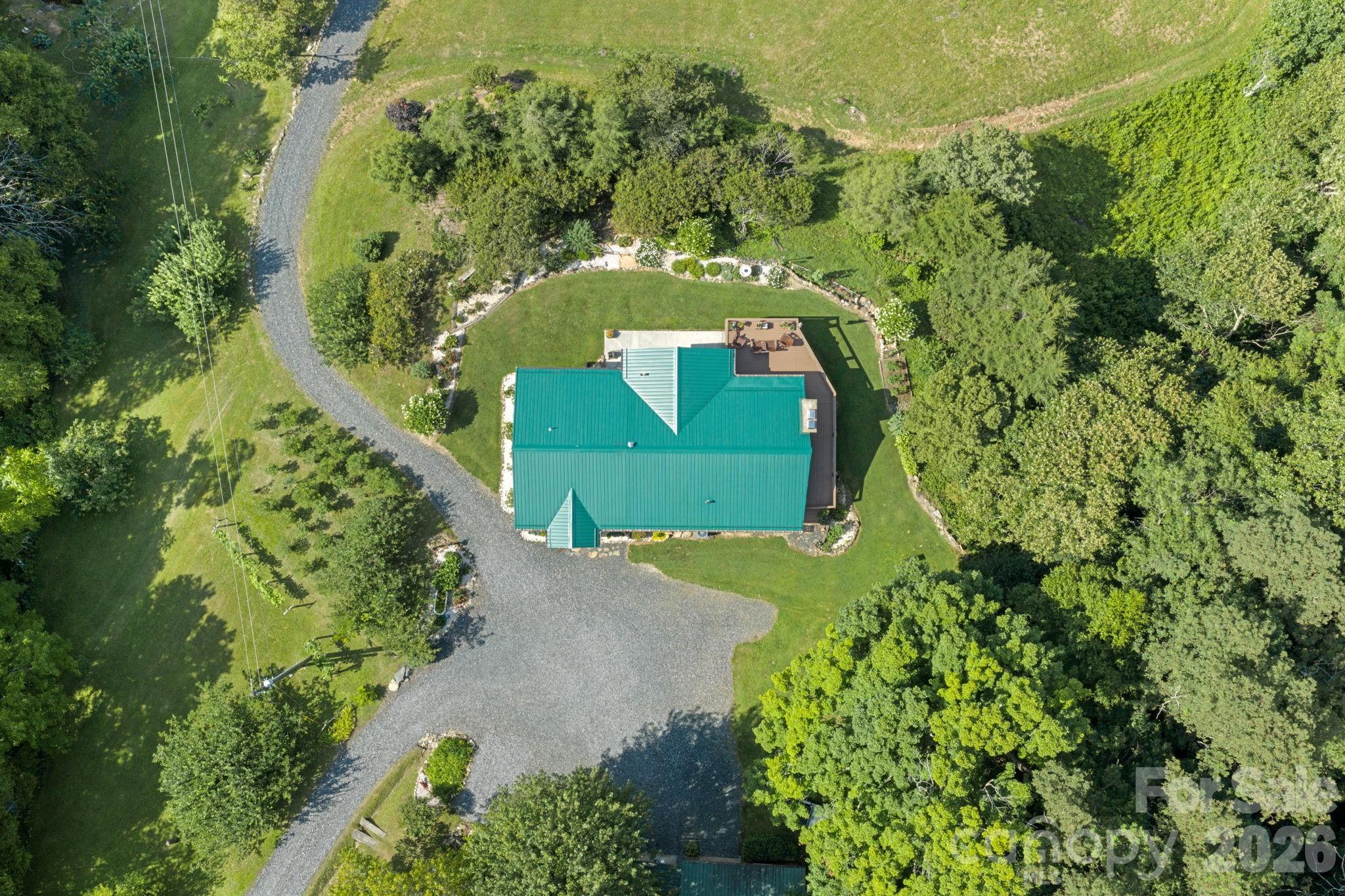 1013 Perry Road — West Jefferson