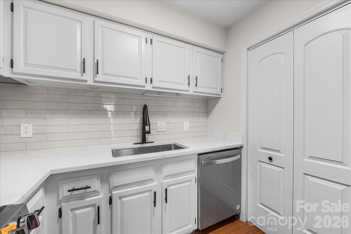 1612 Sharon Road W #70 — Charlotte