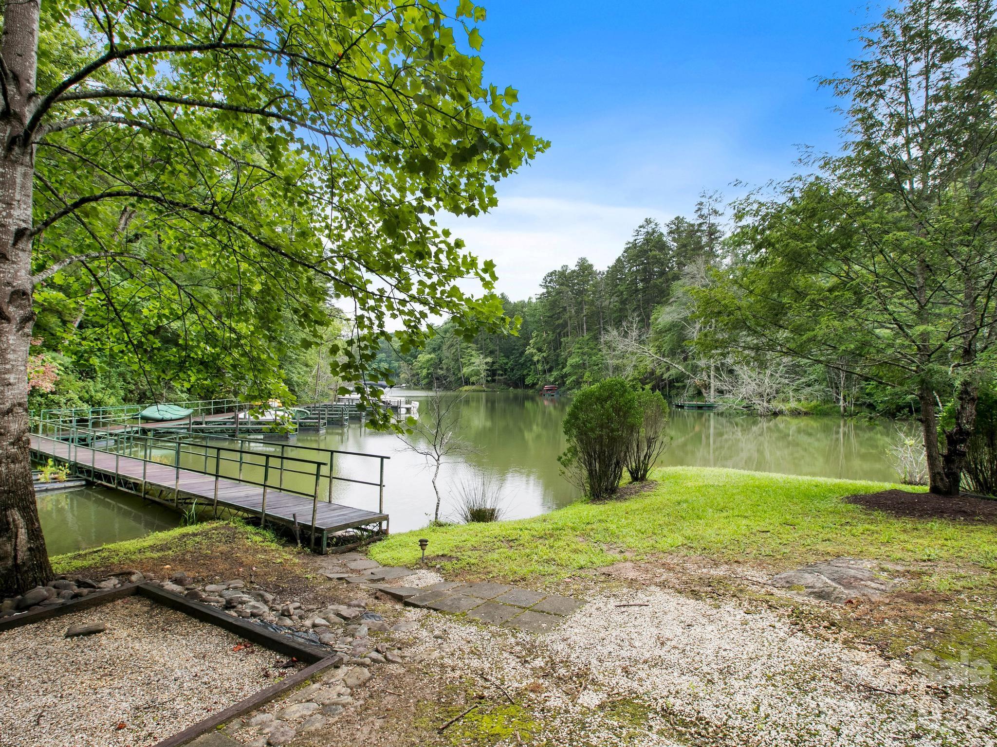 46 Indian Summer Lane — Mill Spring