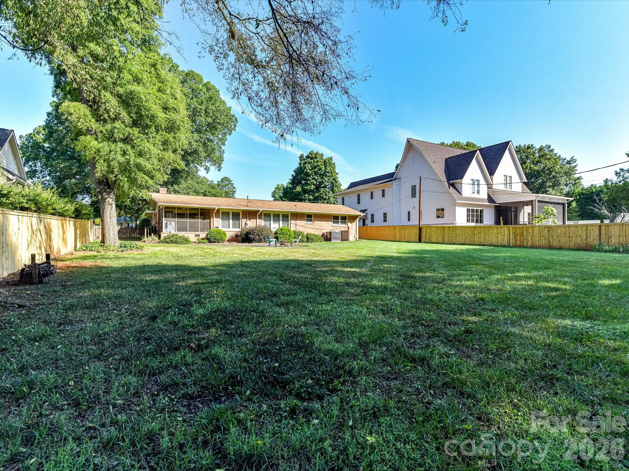911 Lansdowne Road — Charlotte
