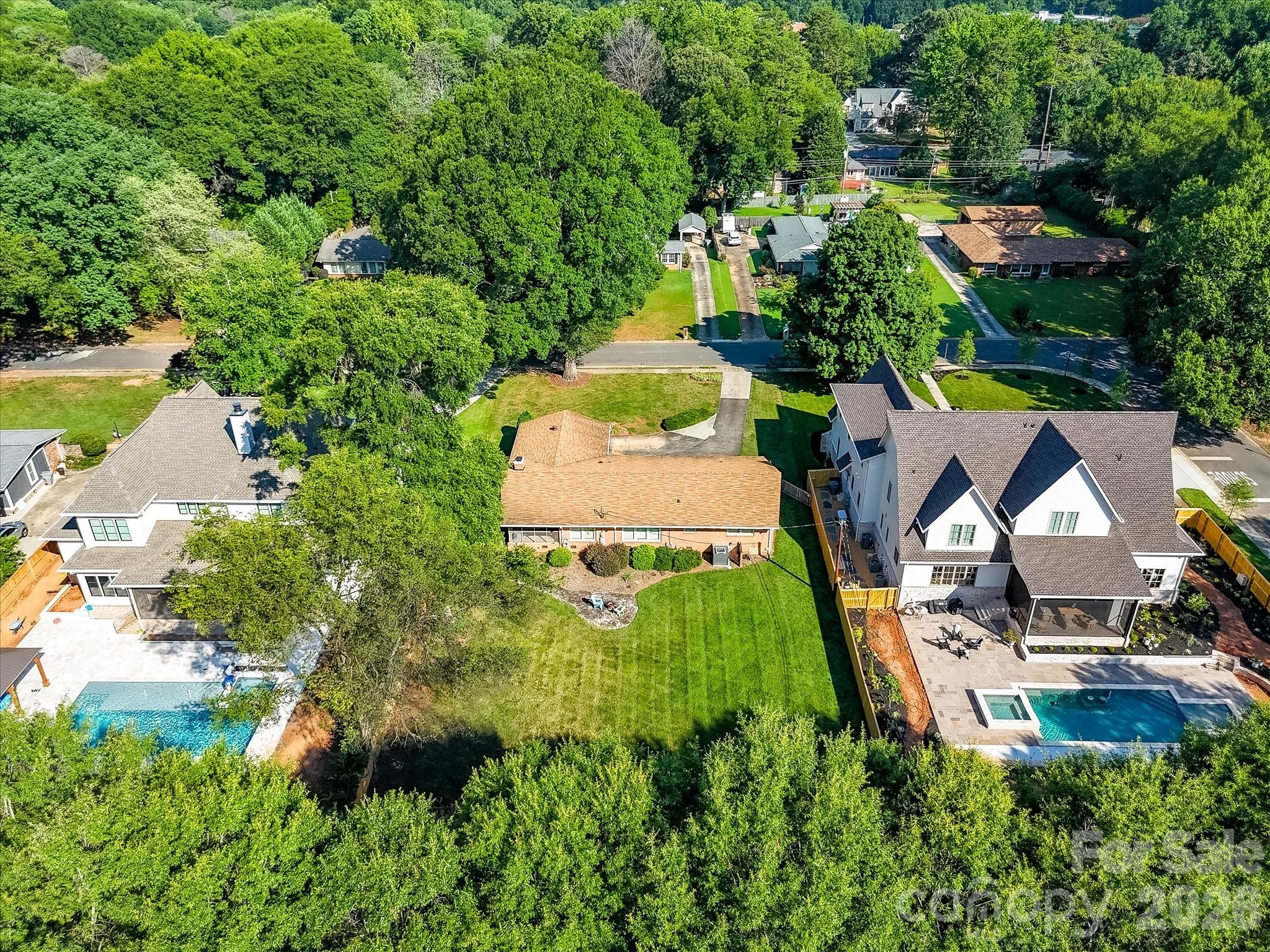911 Lansdowne Road — Charlotte