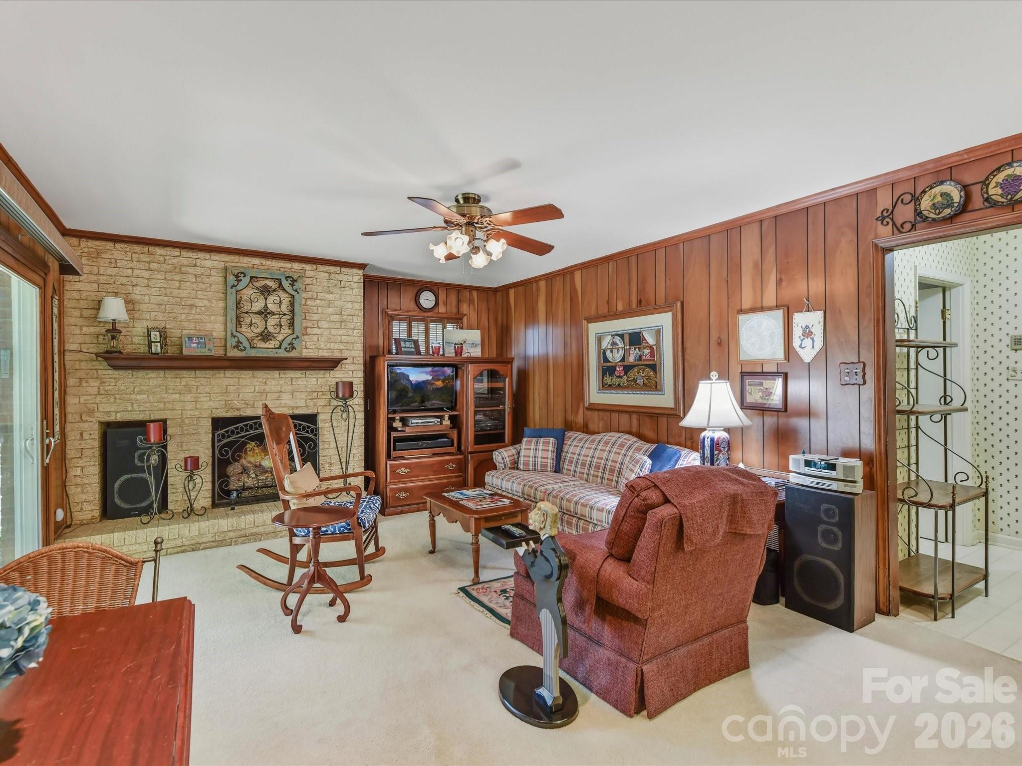 911 Lansdowne Road — Charlotte