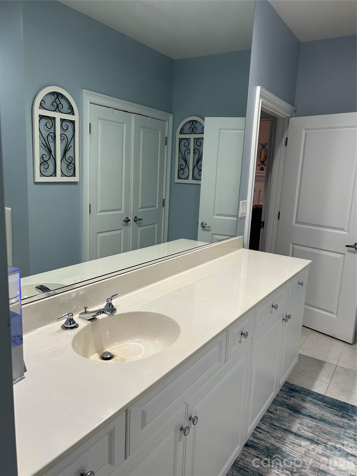 435 S Tryon Street #708 — Charlotte