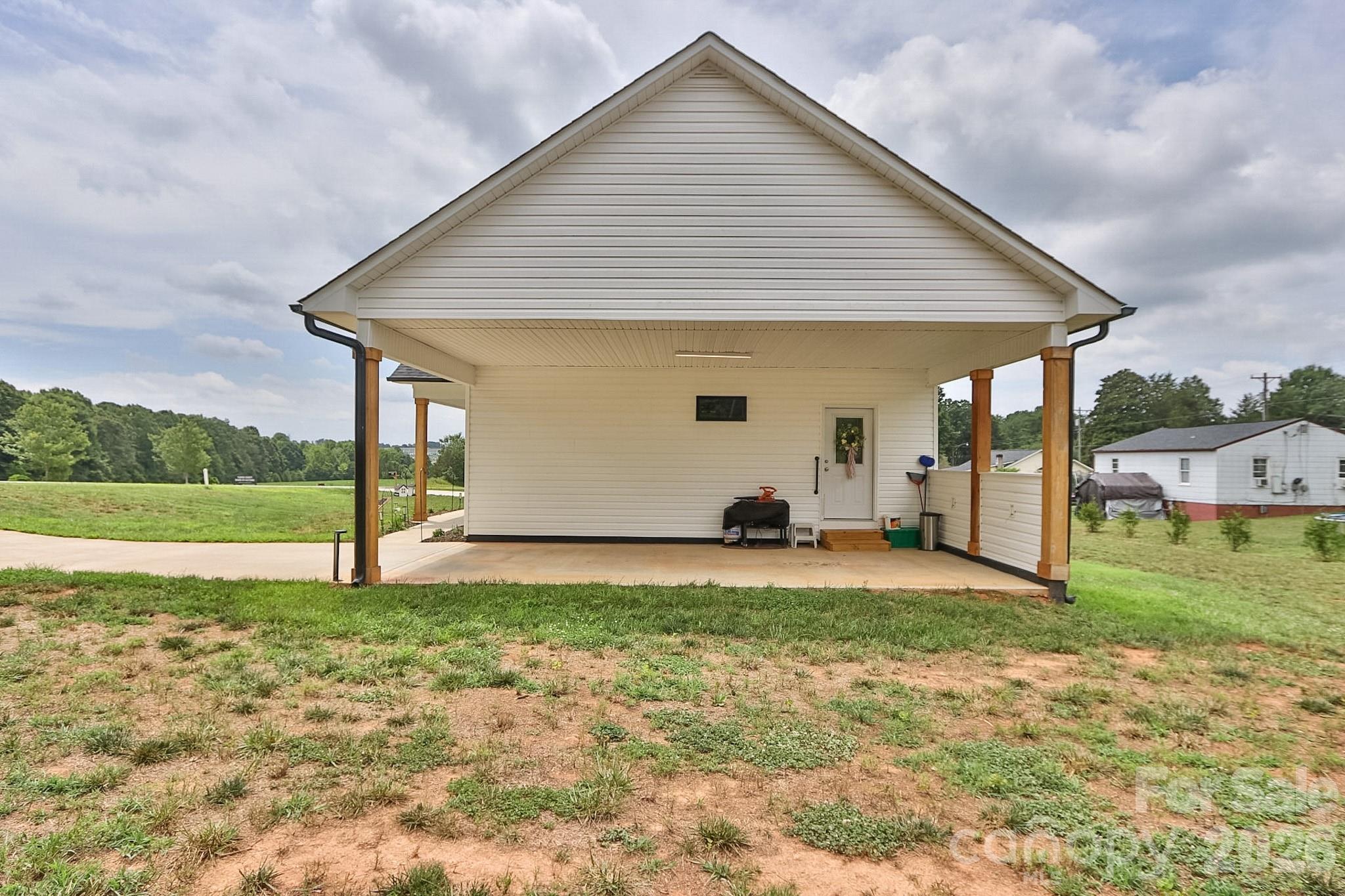 1307 Unifi Industrial Drive — Yadkinville