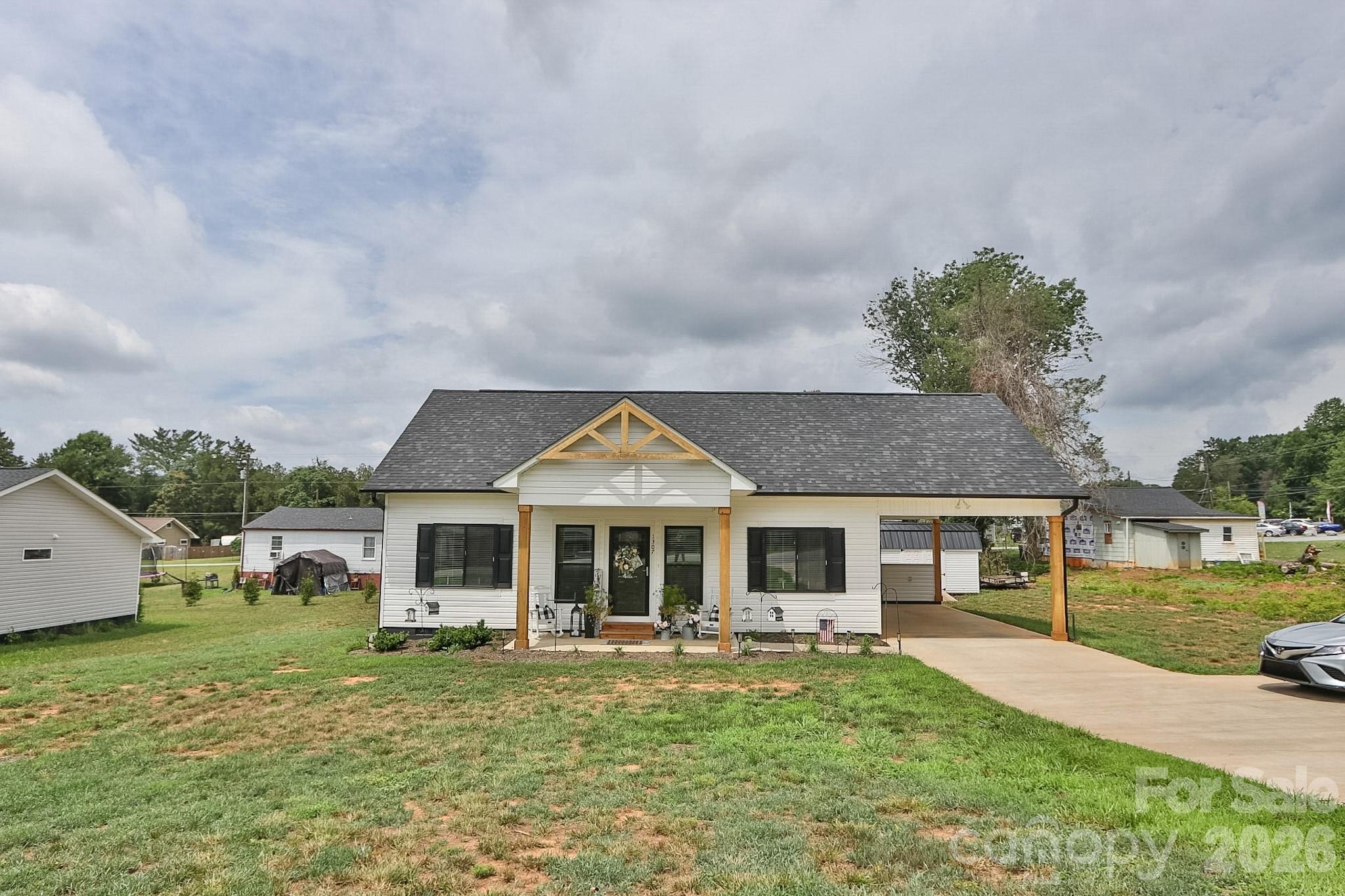 1307 Unifi Industrial Drive — Yadkinville