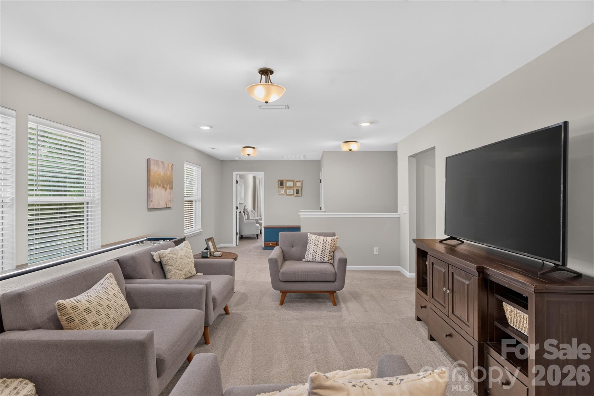 15241 Windward Lane — Lancaster
