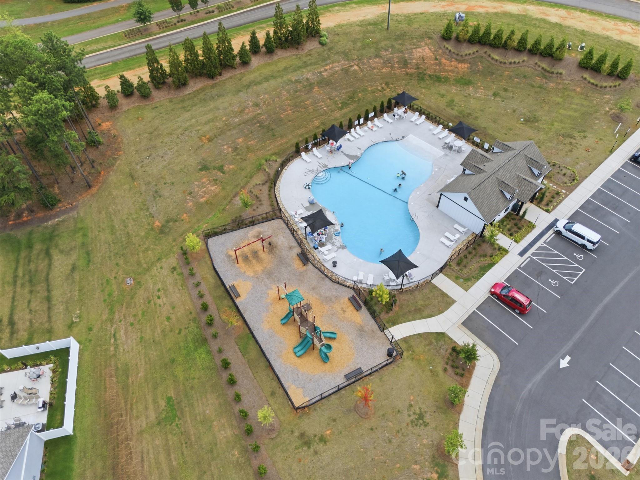 15241 Windward Lane — Lancaster