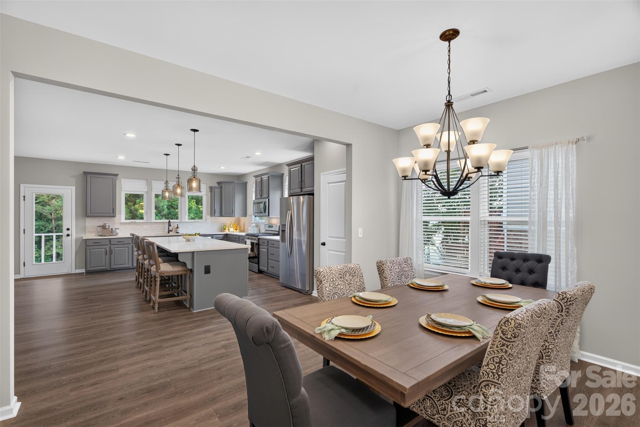15241 Windward Lane — Lancaster