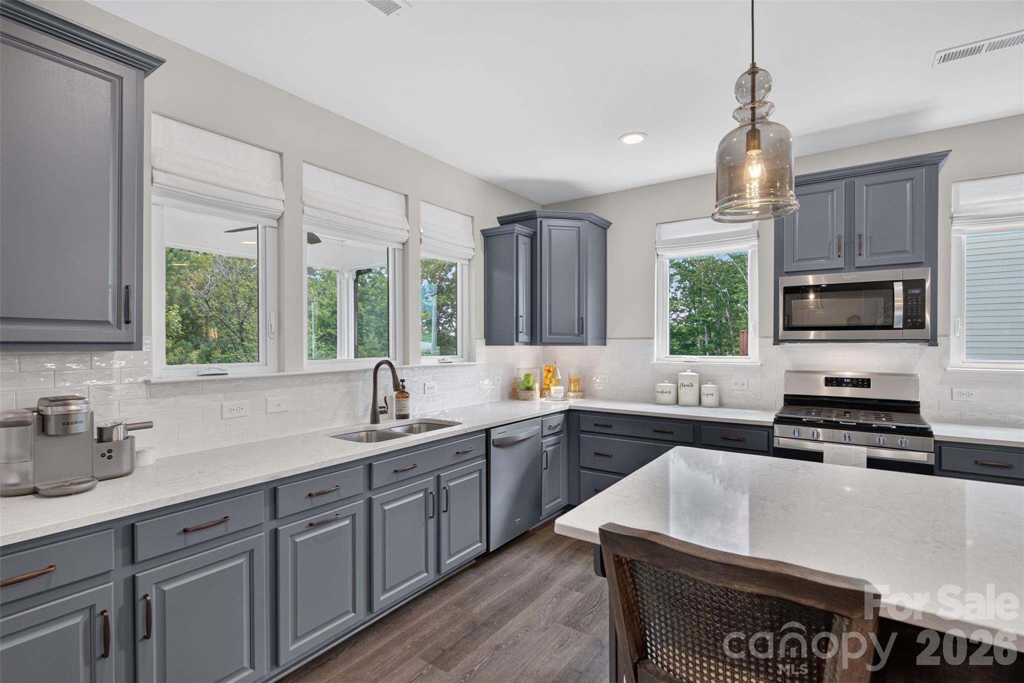 15241 Windward Lane — Lancaster