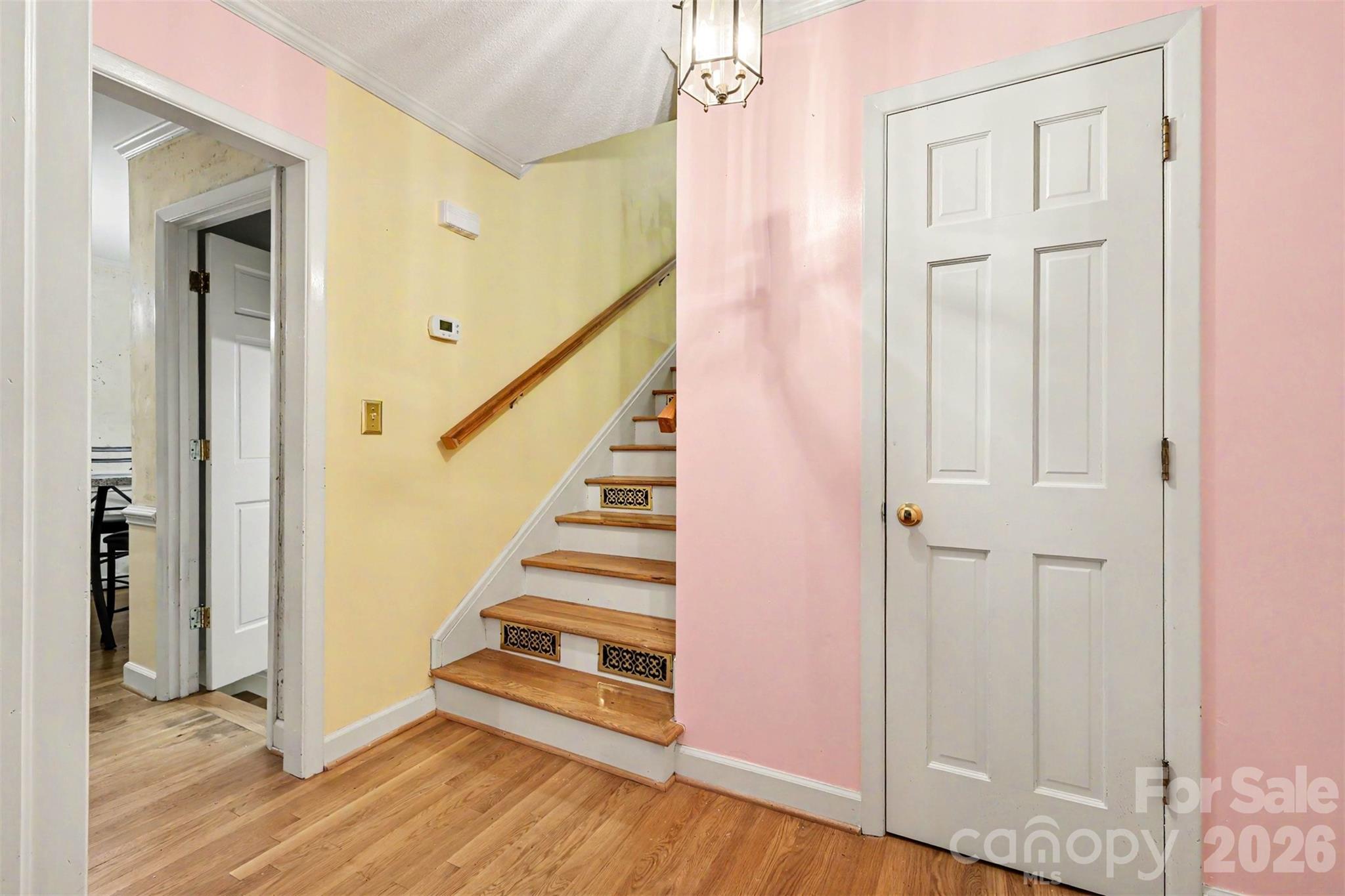 173 Hillcrest Avenue SE — Concord