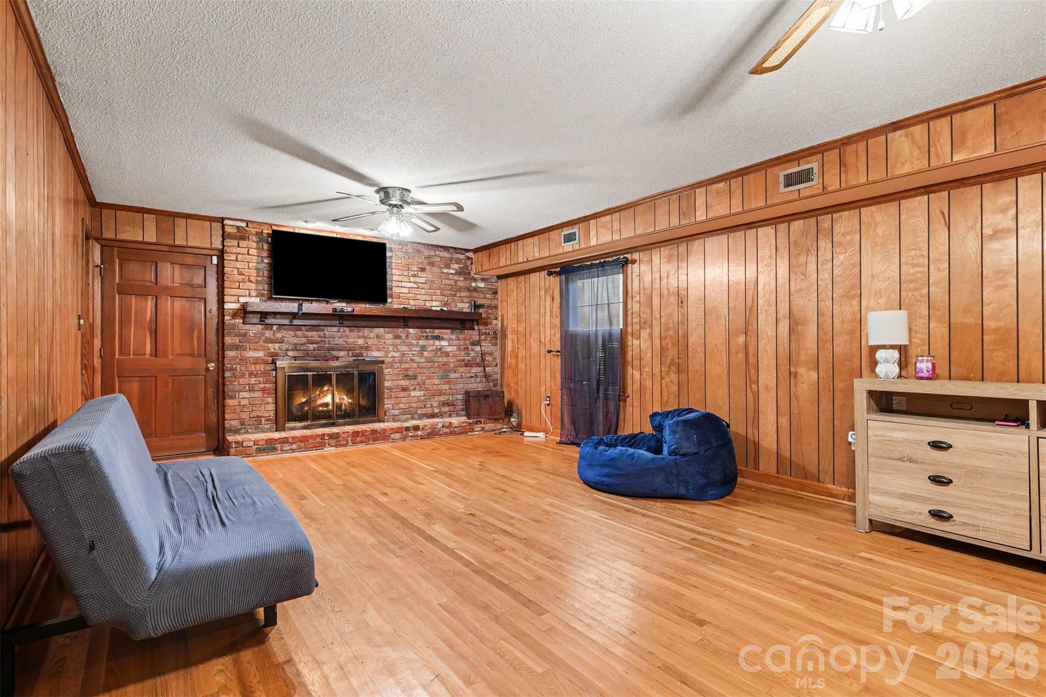 173 Hillcrest Avenue SE — Concord