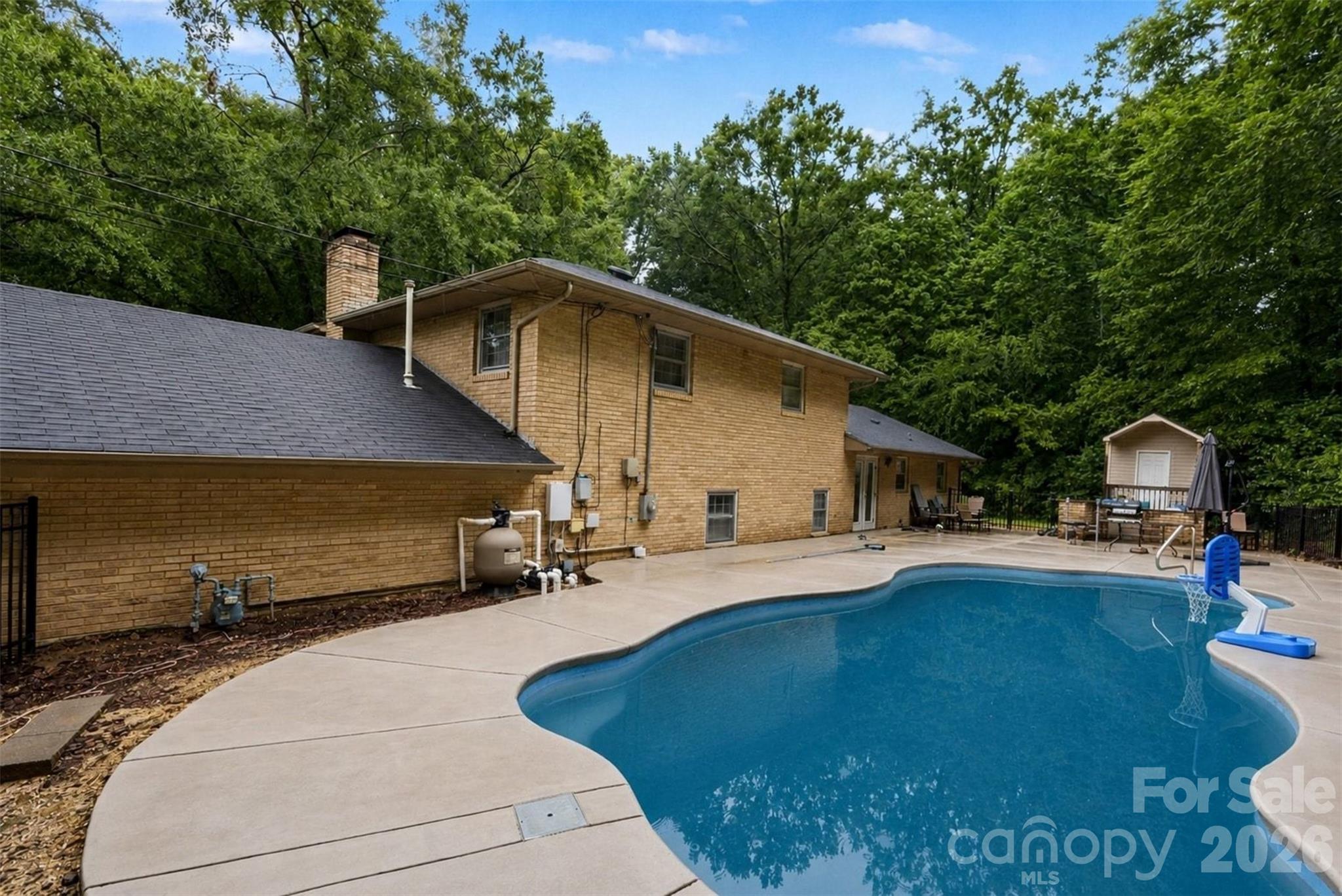 173 Hillcrest Avenue SE — Concord
