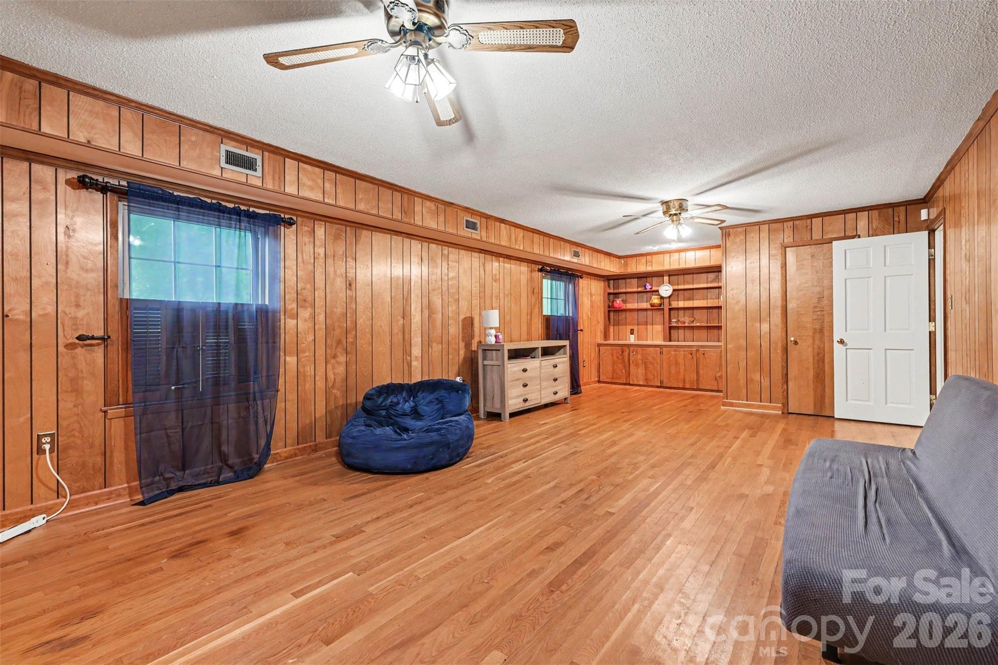 173 Hillcrest Avenue SE — Concord