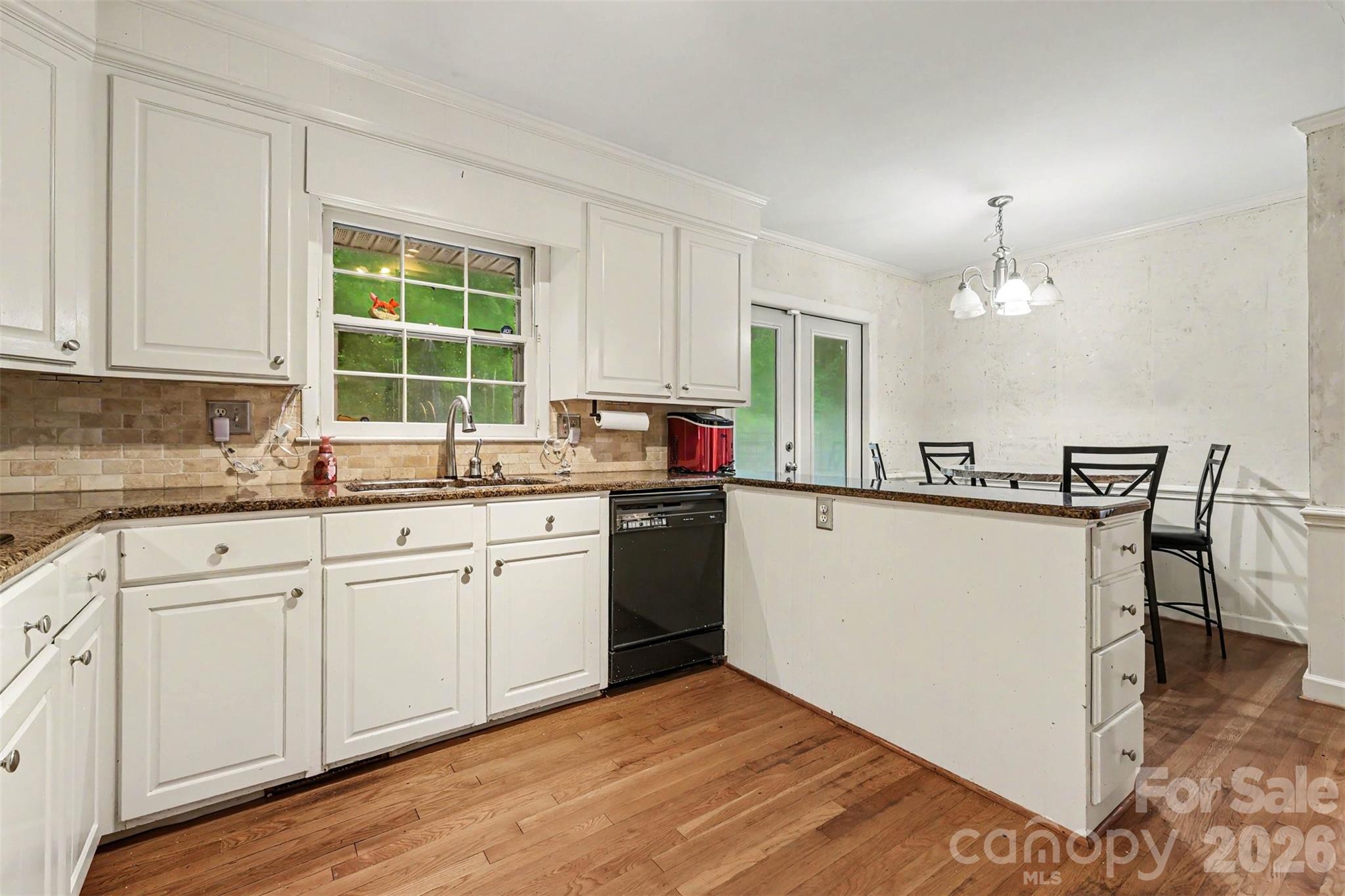 173 Hillcrest Avenue SE — Concord
