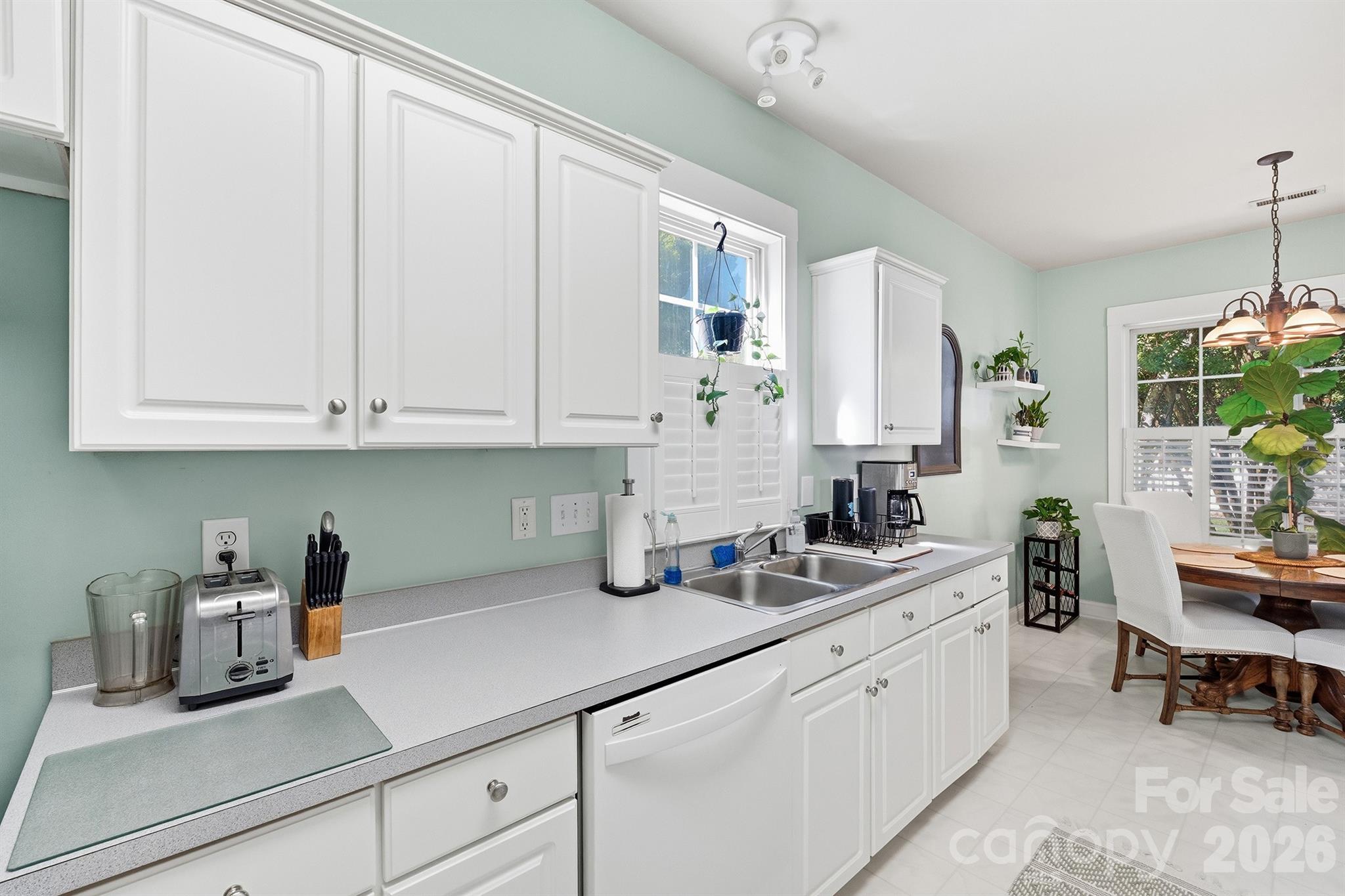 16925 Pennington Drive — Huntersville