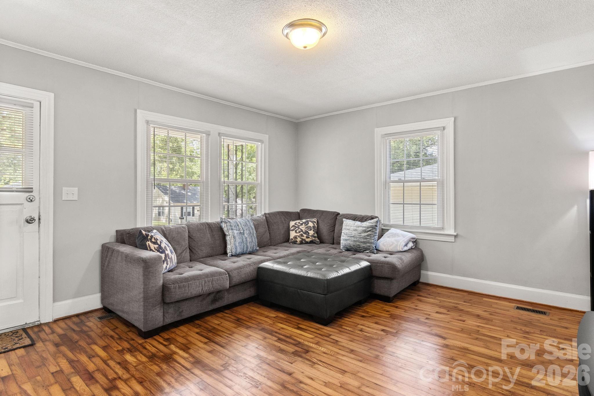 623 E 4th Avenue — Gastonia
