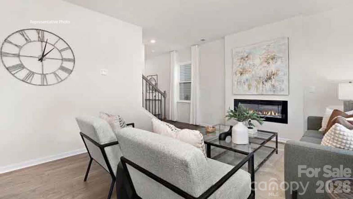 2126 10th Street SE — Hickory