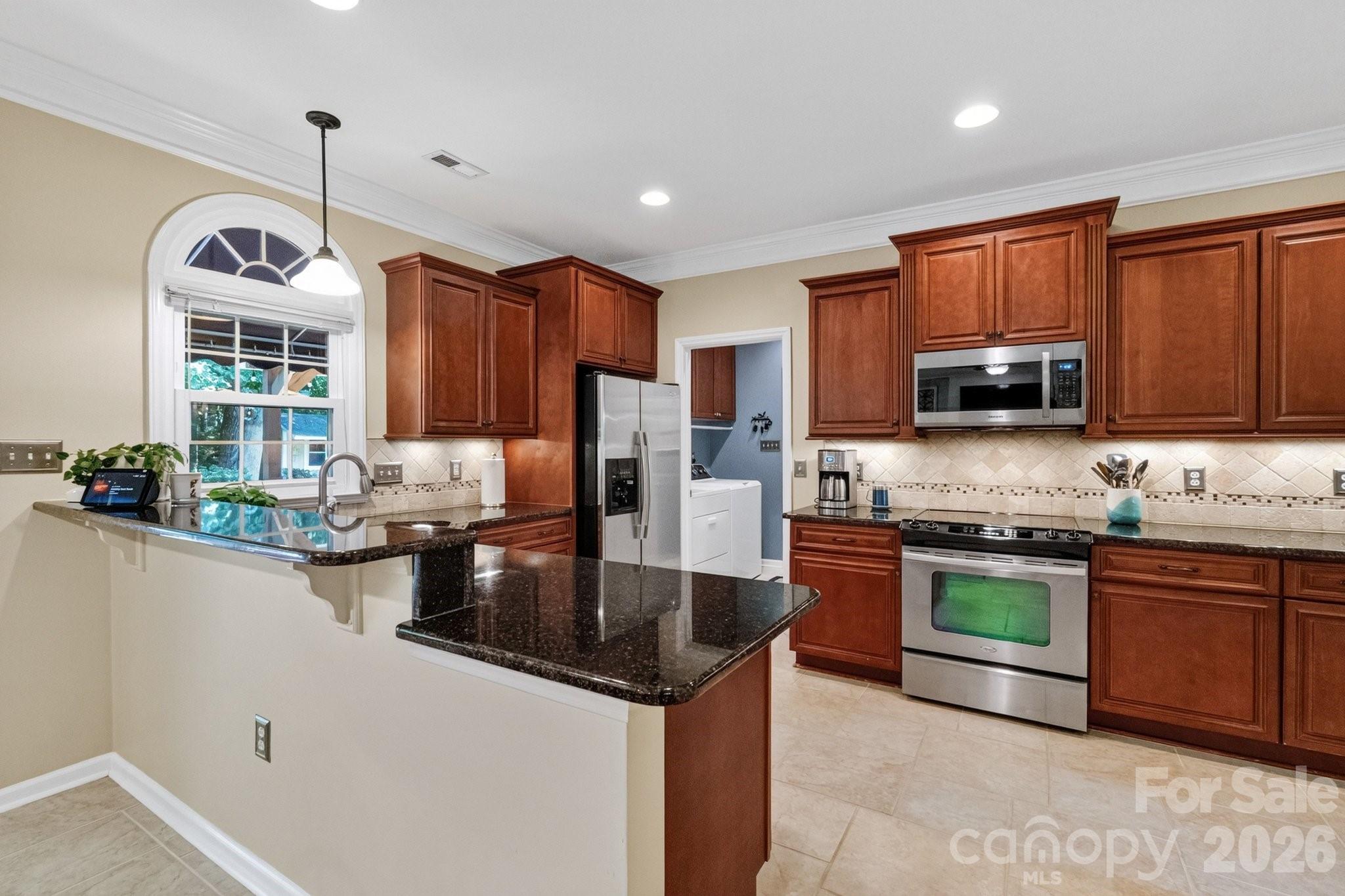 8749 Oakham Street — Huntersville