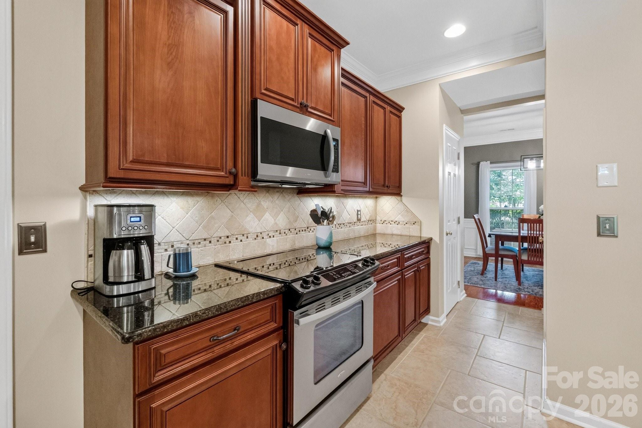 8749 Oakham Street — Huntersville
