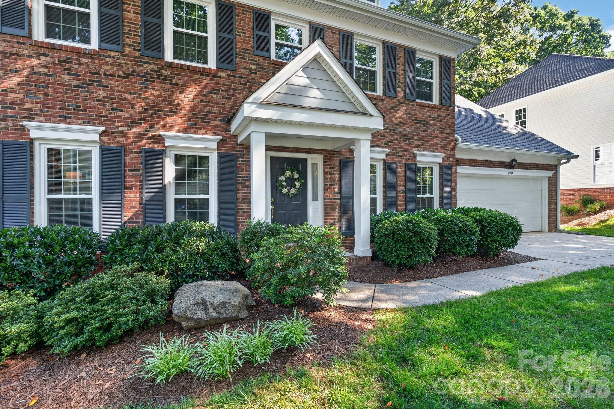 8749 Oakham Street — Huntersville