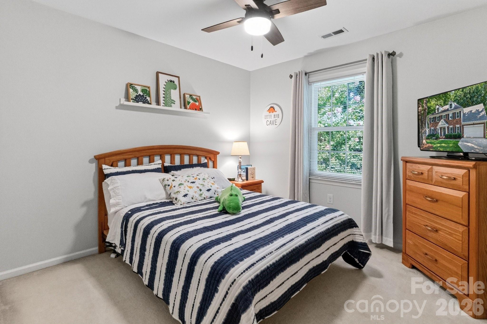 8749 Oakham Street — Huntersville