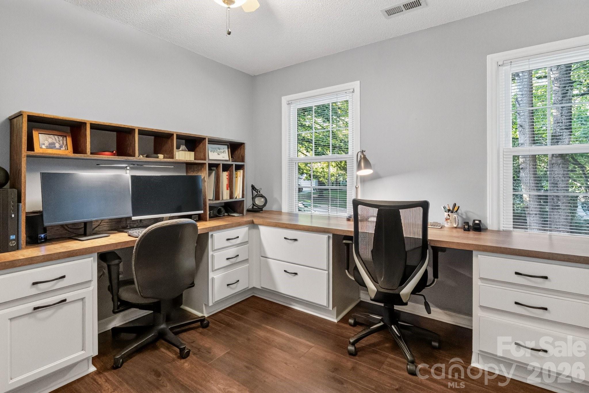 8749 Oakham Street — Huntersville