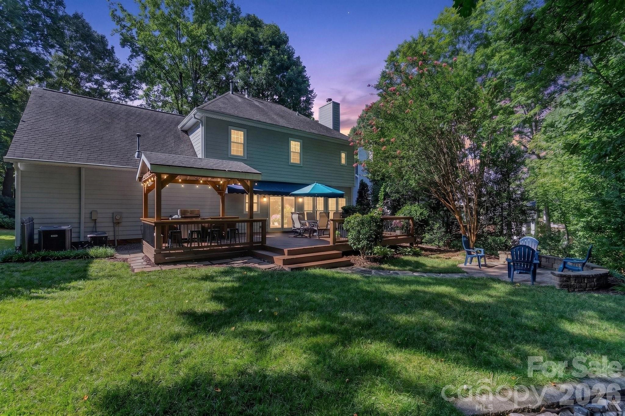 8749 Oakham Street — Huntersville