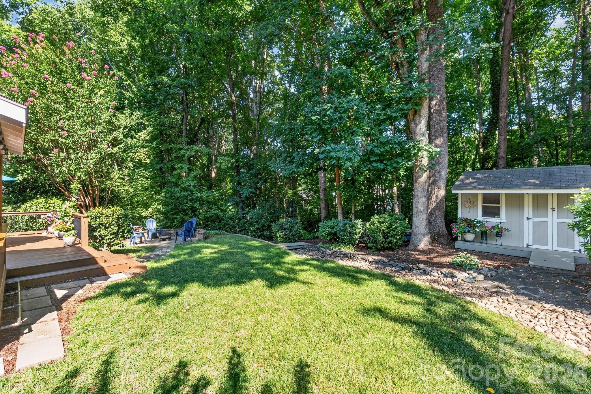 8749 Oakham Street — Huntersville