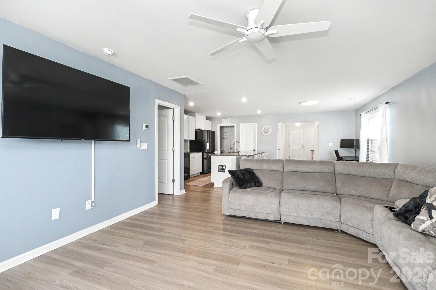 1277 Bryson Lane — Denver