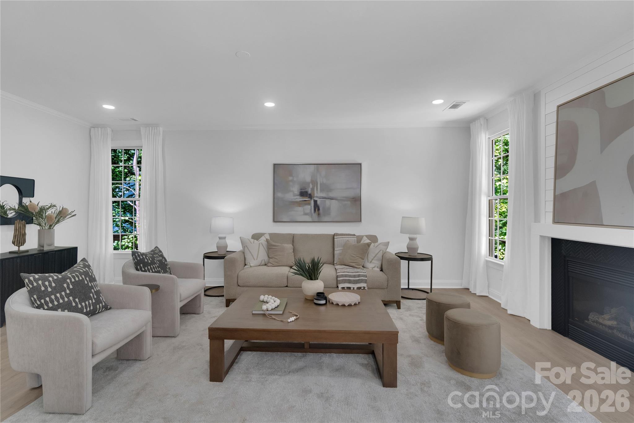 9438 Valley Road — Charlotte
