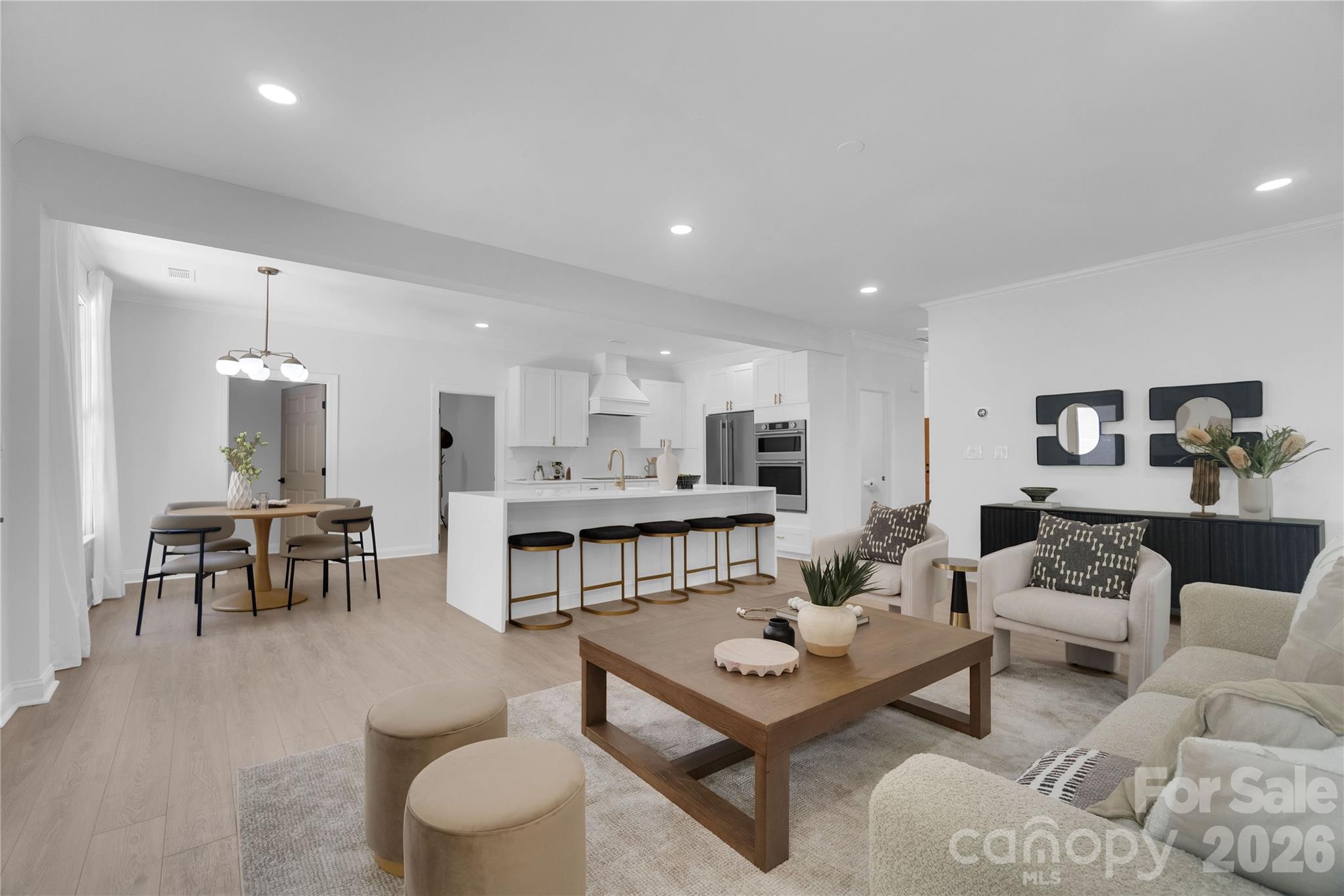 9438 Valley Road — Charlotte