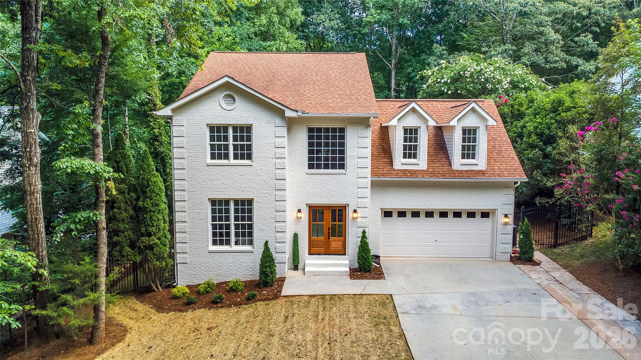 9438 Valley Road — Charlotte