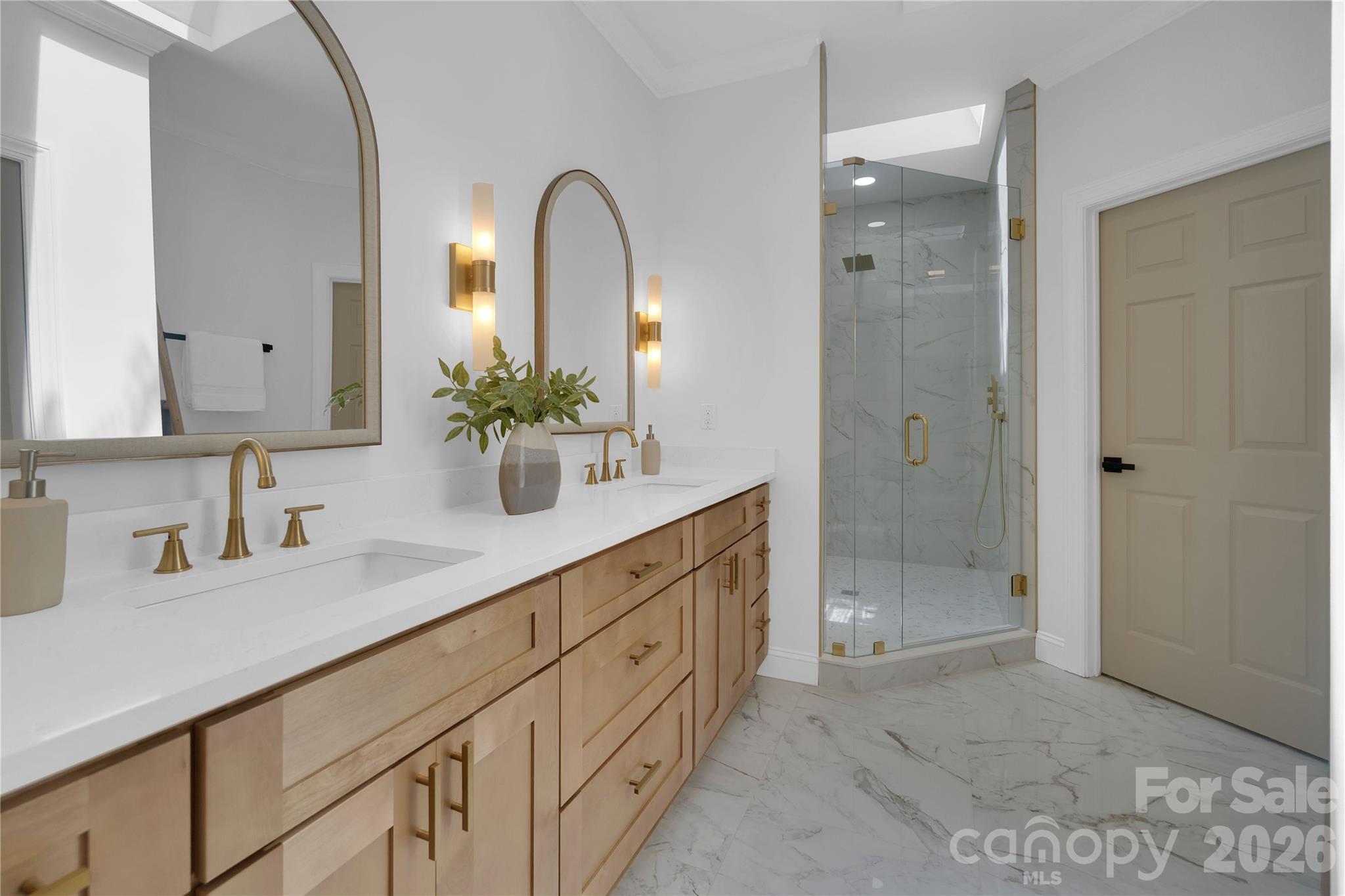 9438 Valley Road — Charlotte