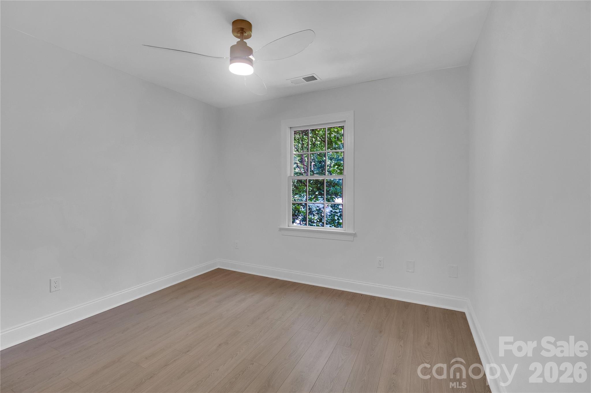 9438 Valley Road — Charlotte