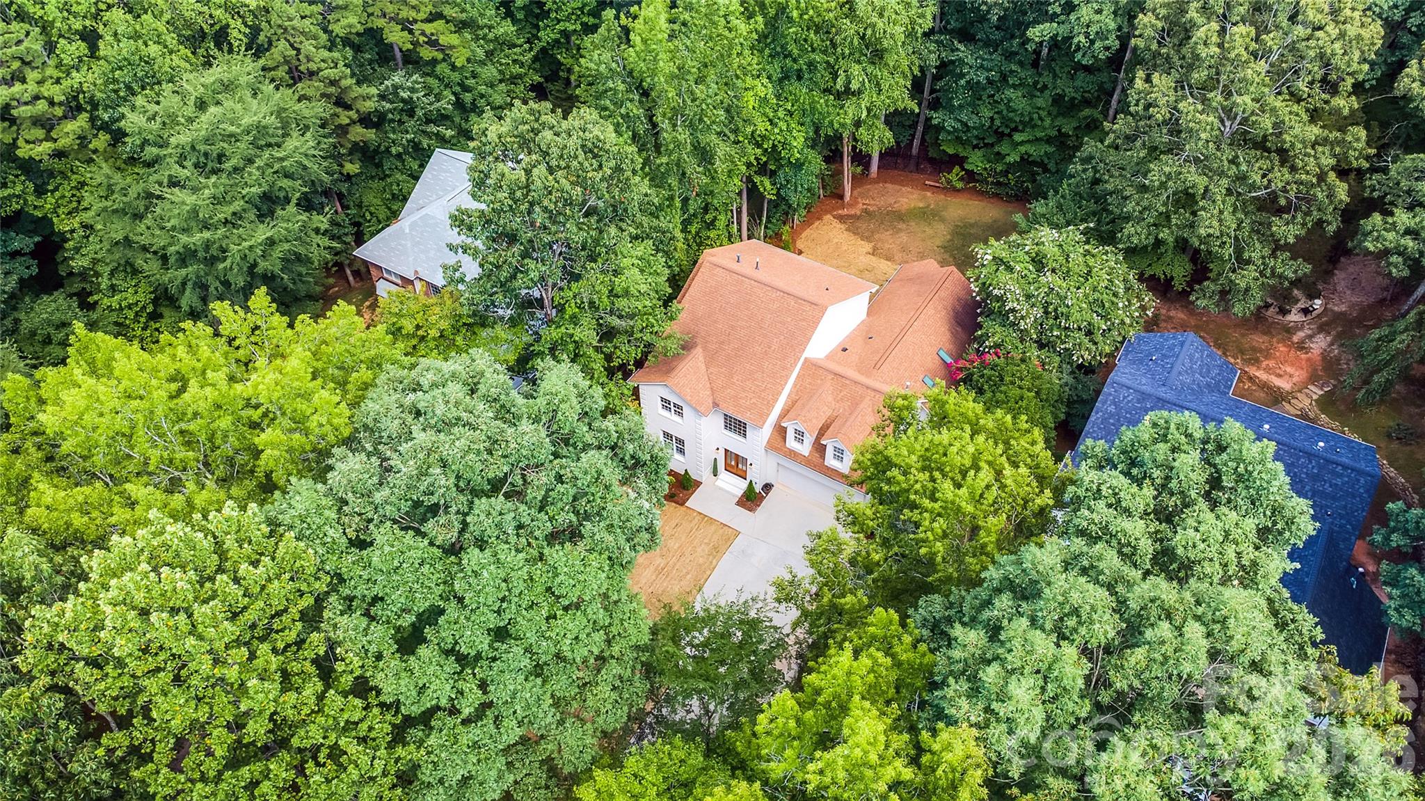 9438 Valley Road — Charlotte