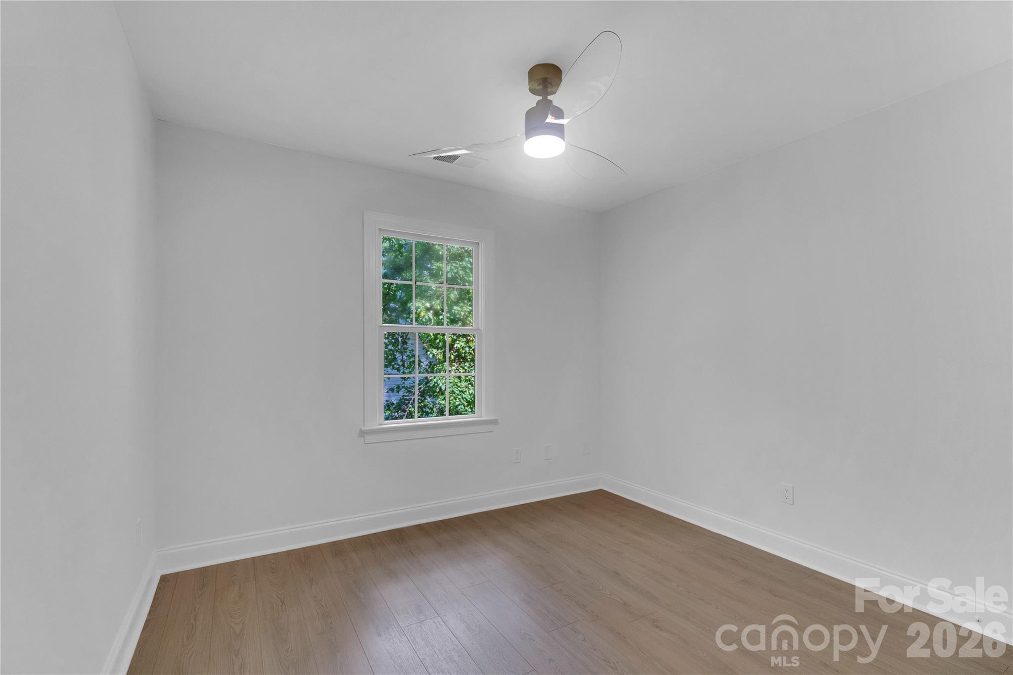 9438 Valley Road — Charlotte