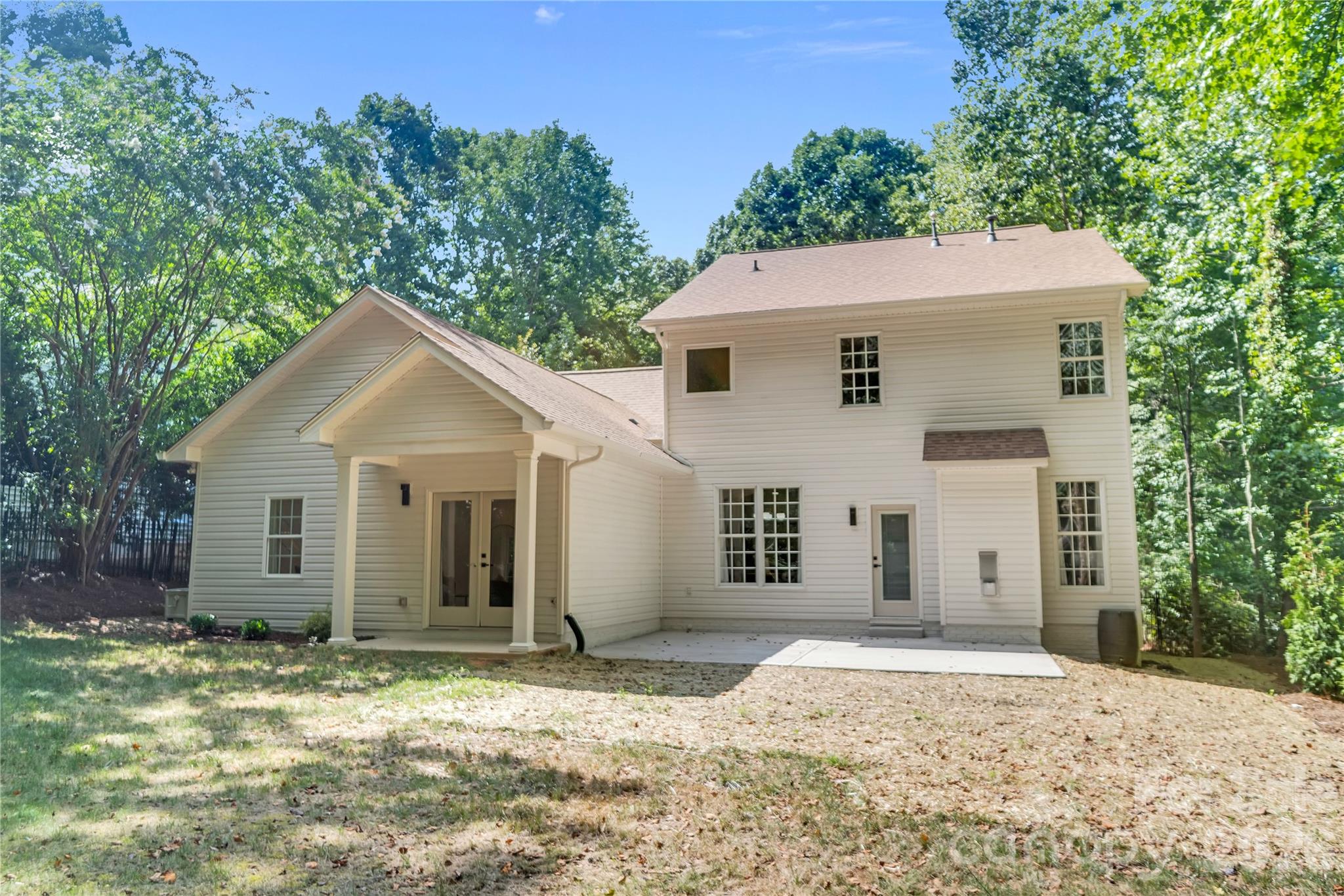 9438 Valley Road — Charlotte