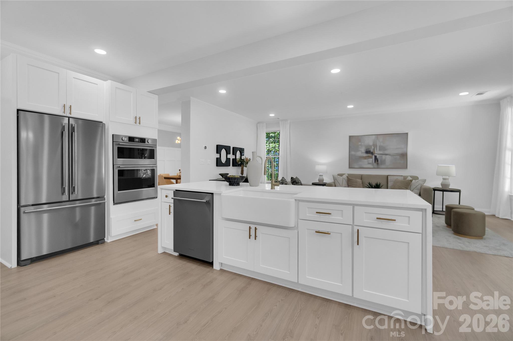 9438 Valley Road — Charlotte