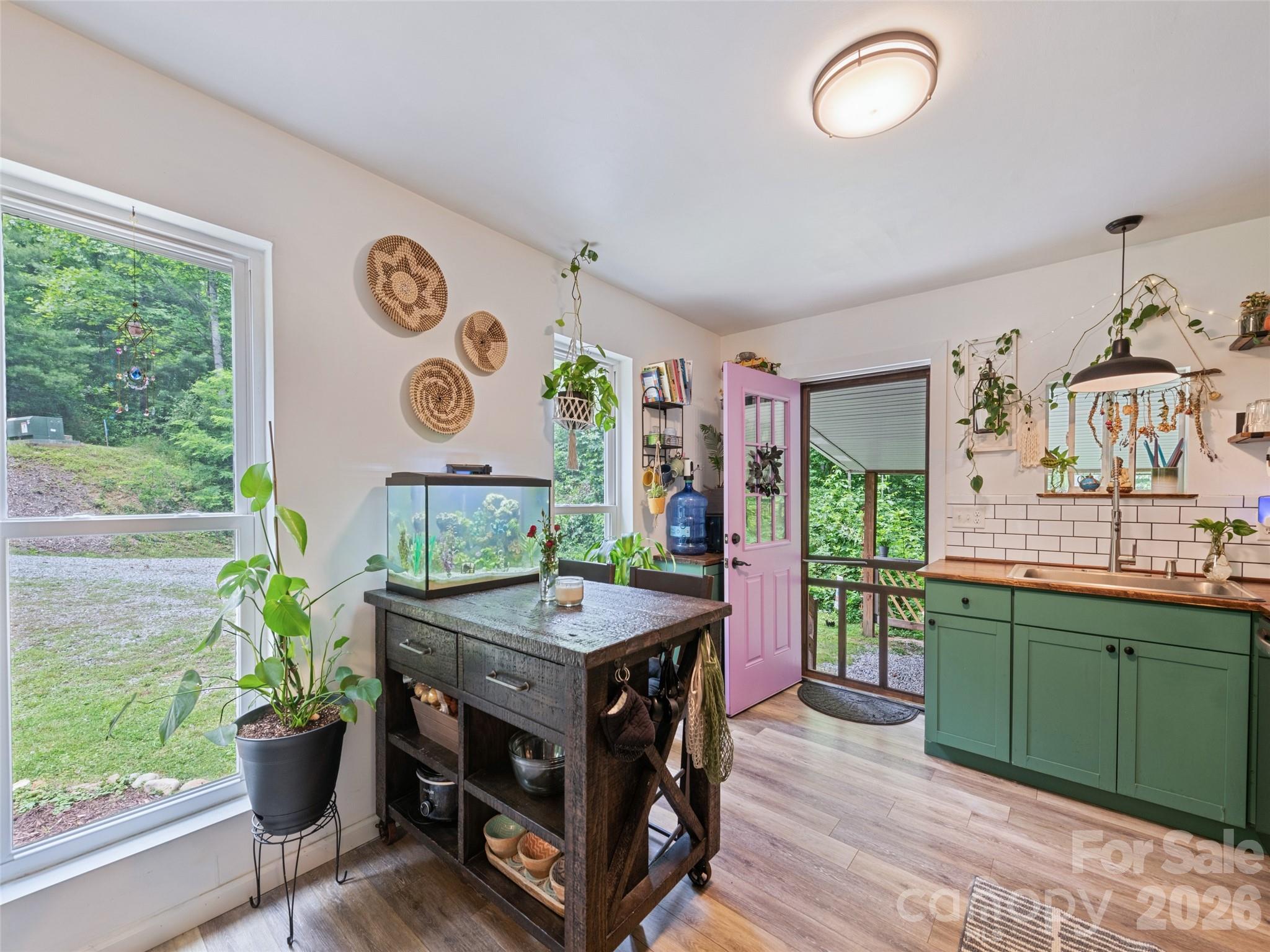 322 McKinzie Place — Waynesville