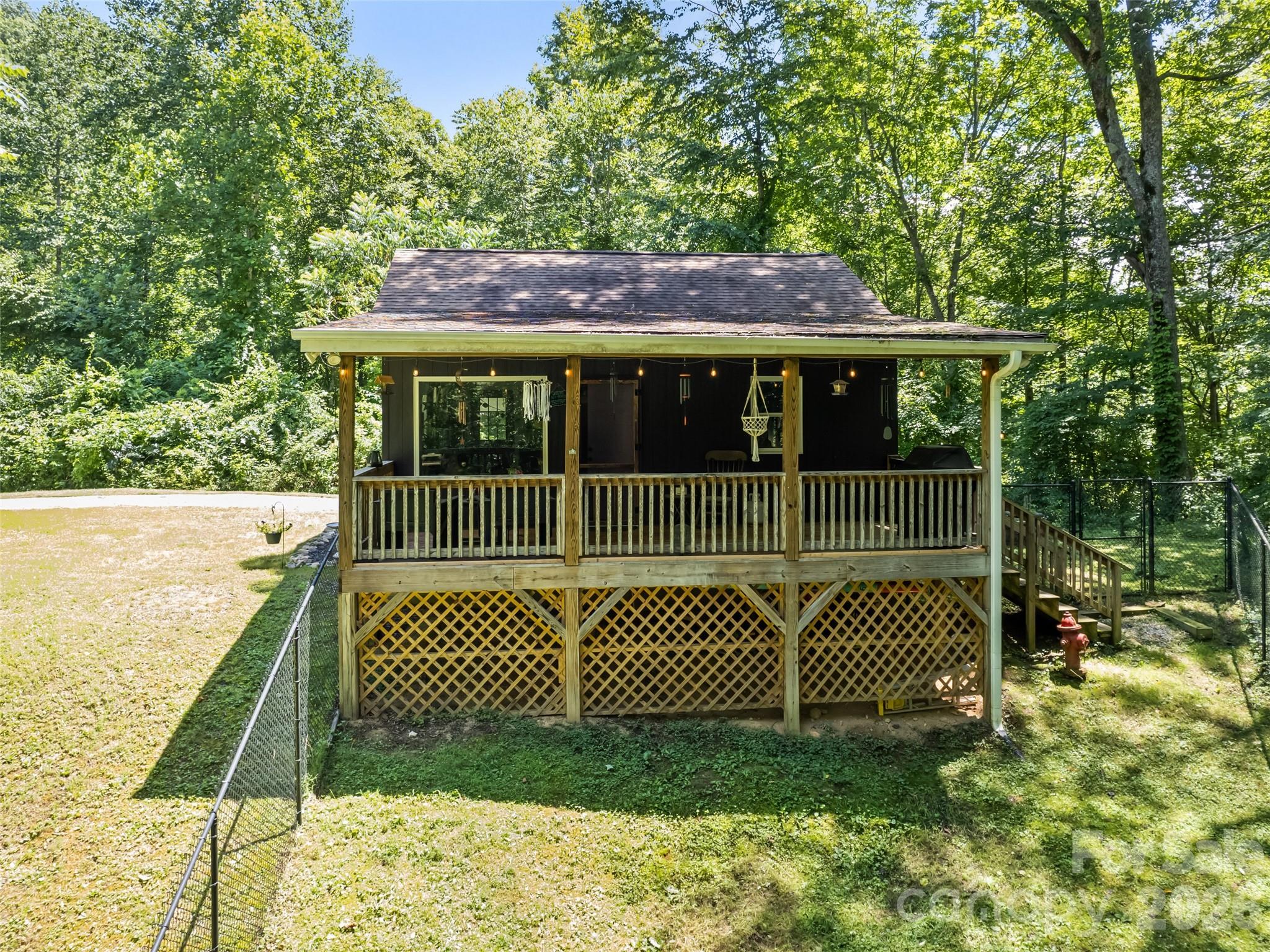 322 McKinzie Place — Waynesville