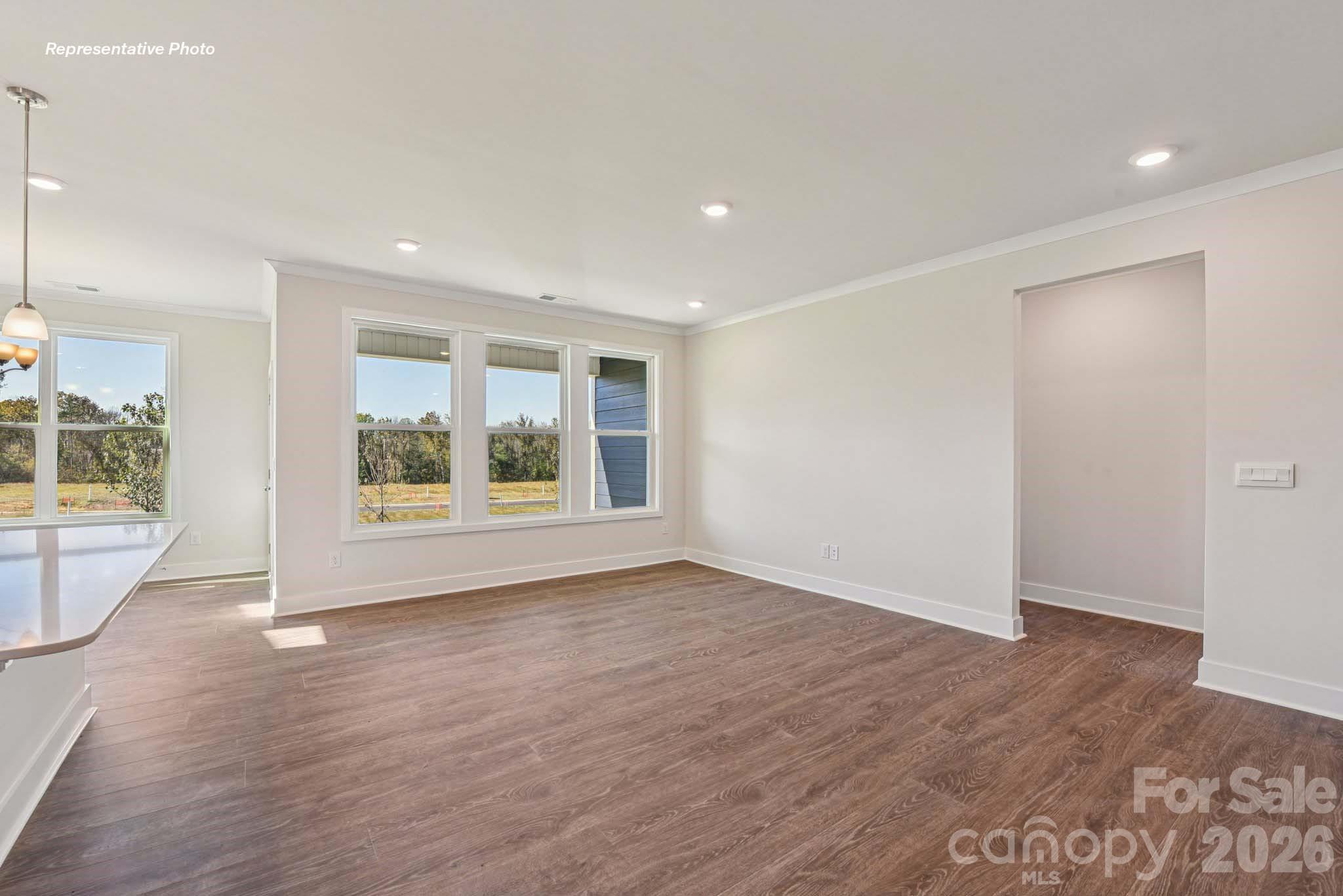 3241 Oberon Street — York