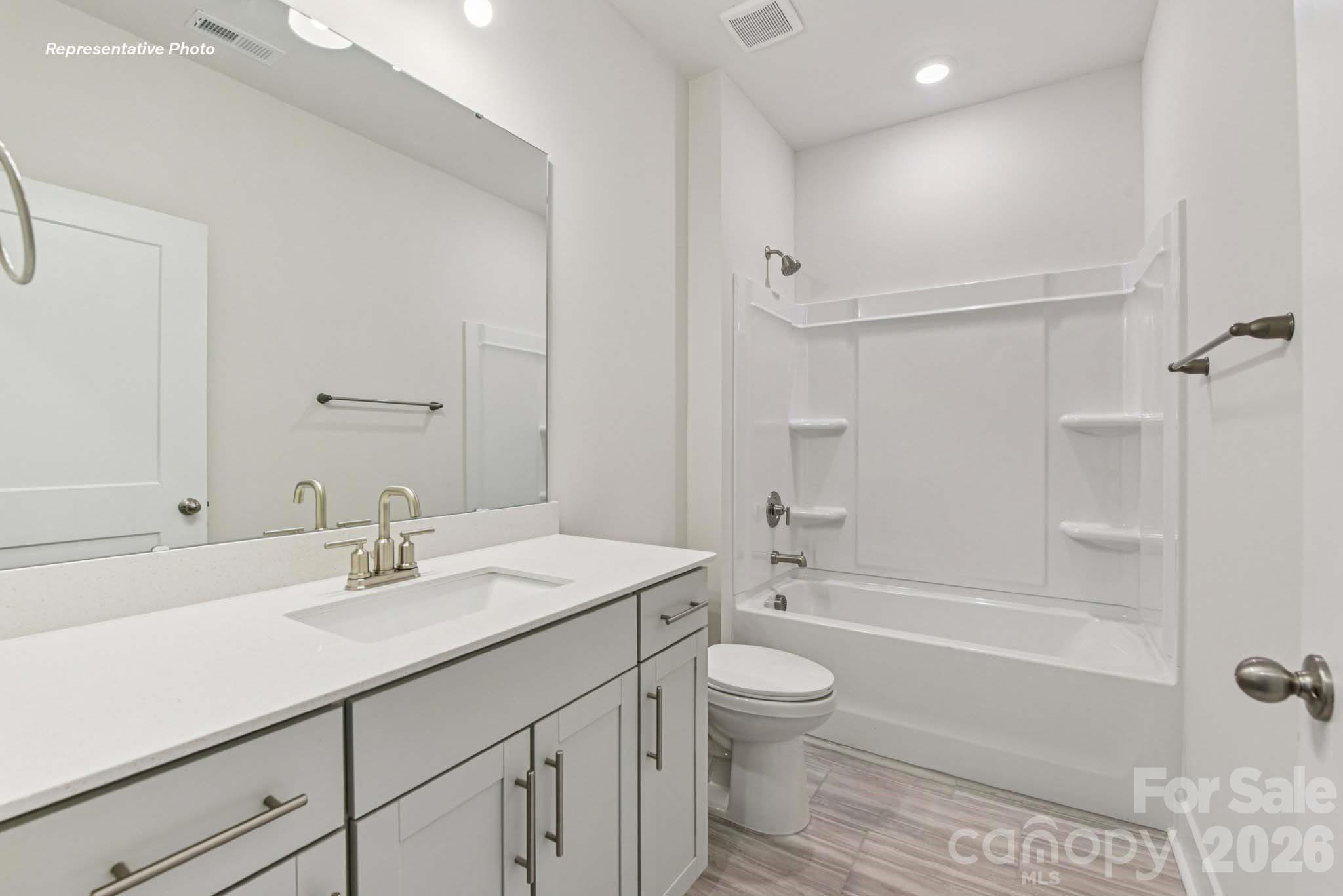 3241 Oberon Street — York