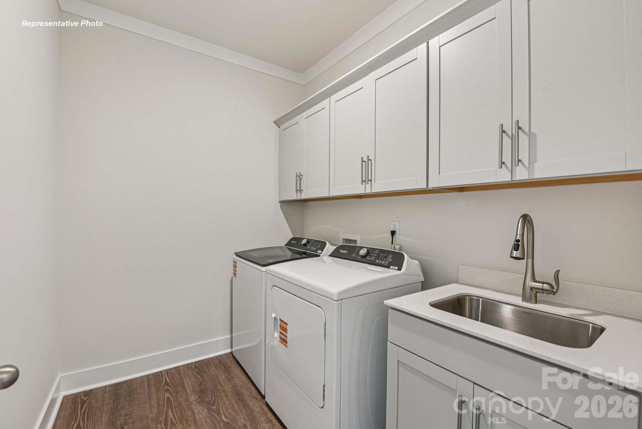 3241 Oberon Street — York